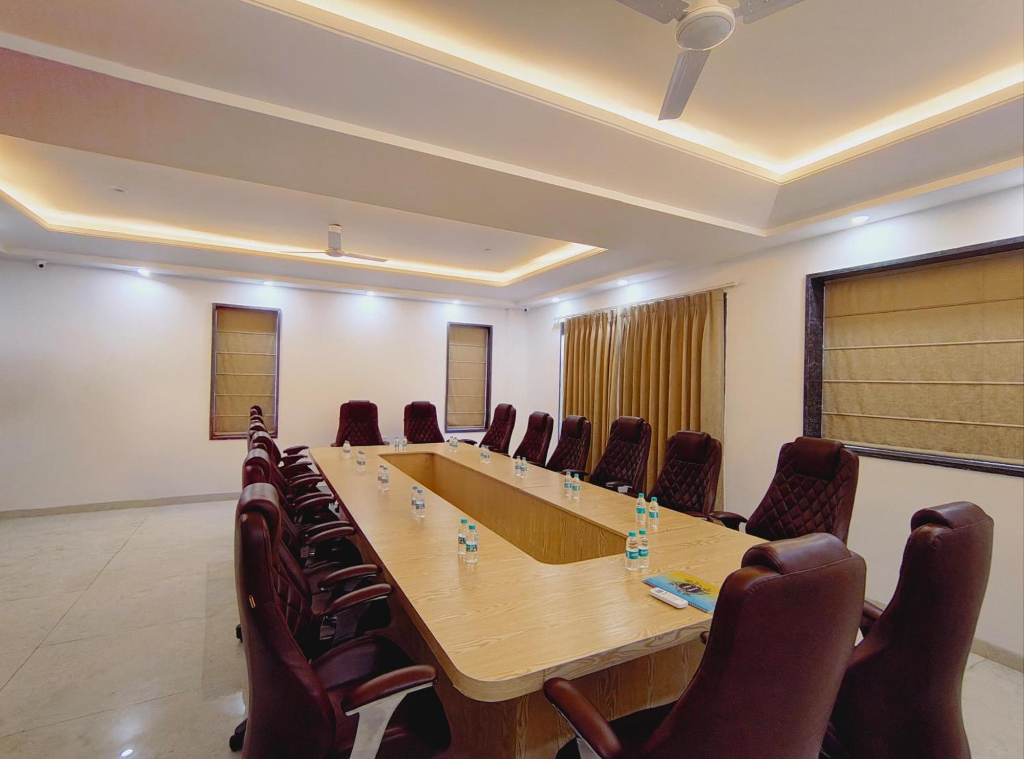 Elite 32 Avenue - Near Google Building Hotel Gurgaon