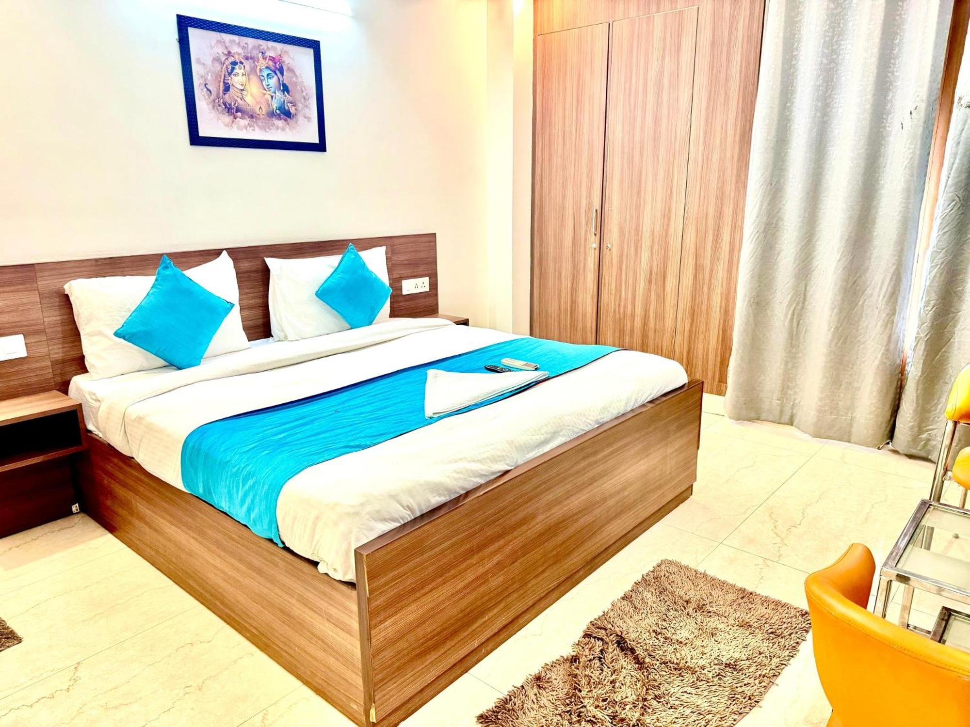 Hotel The Indian Ii Near Medanta Hospital 3*
