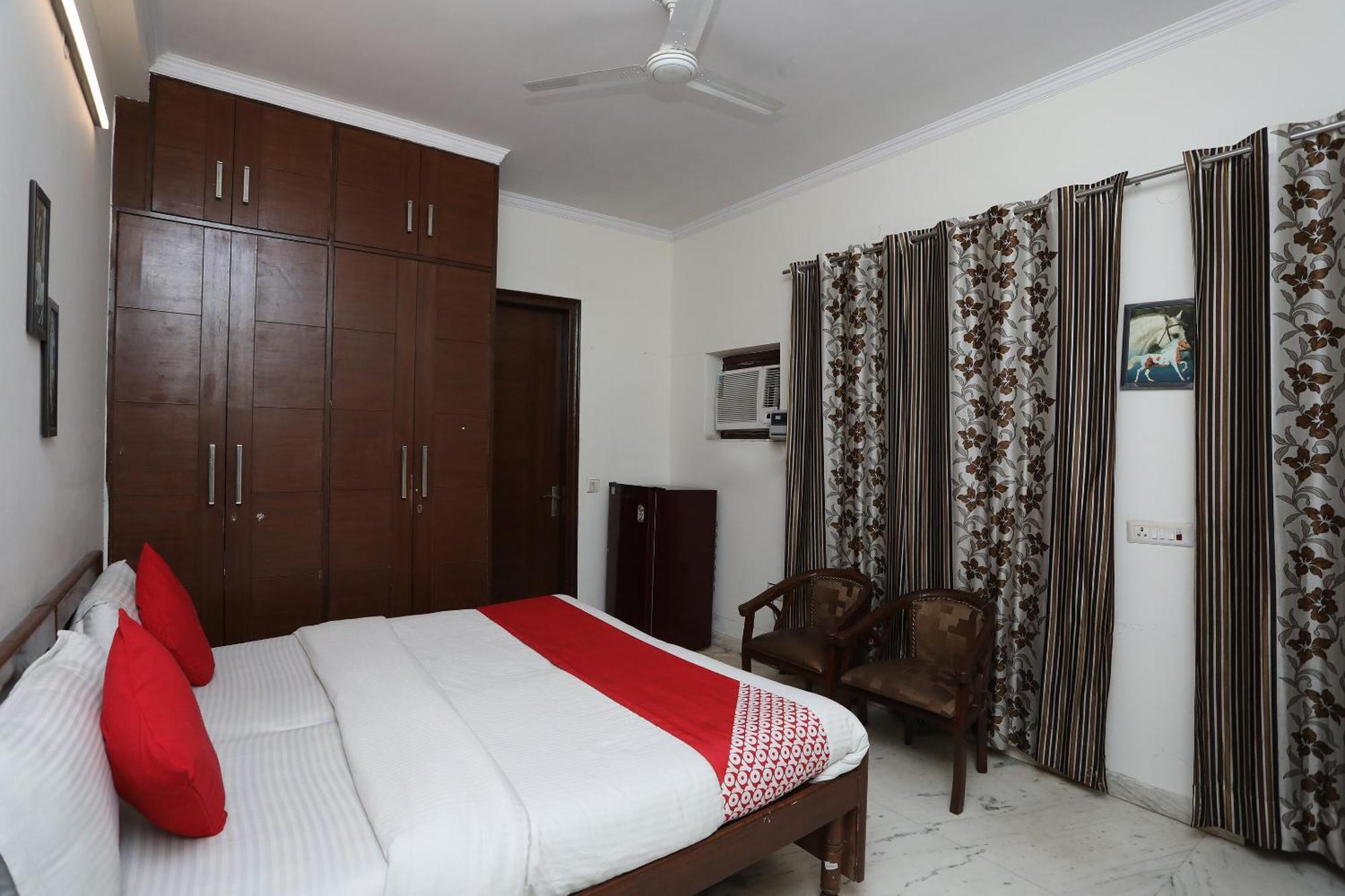 O Red Flag Residency Hotel 3*