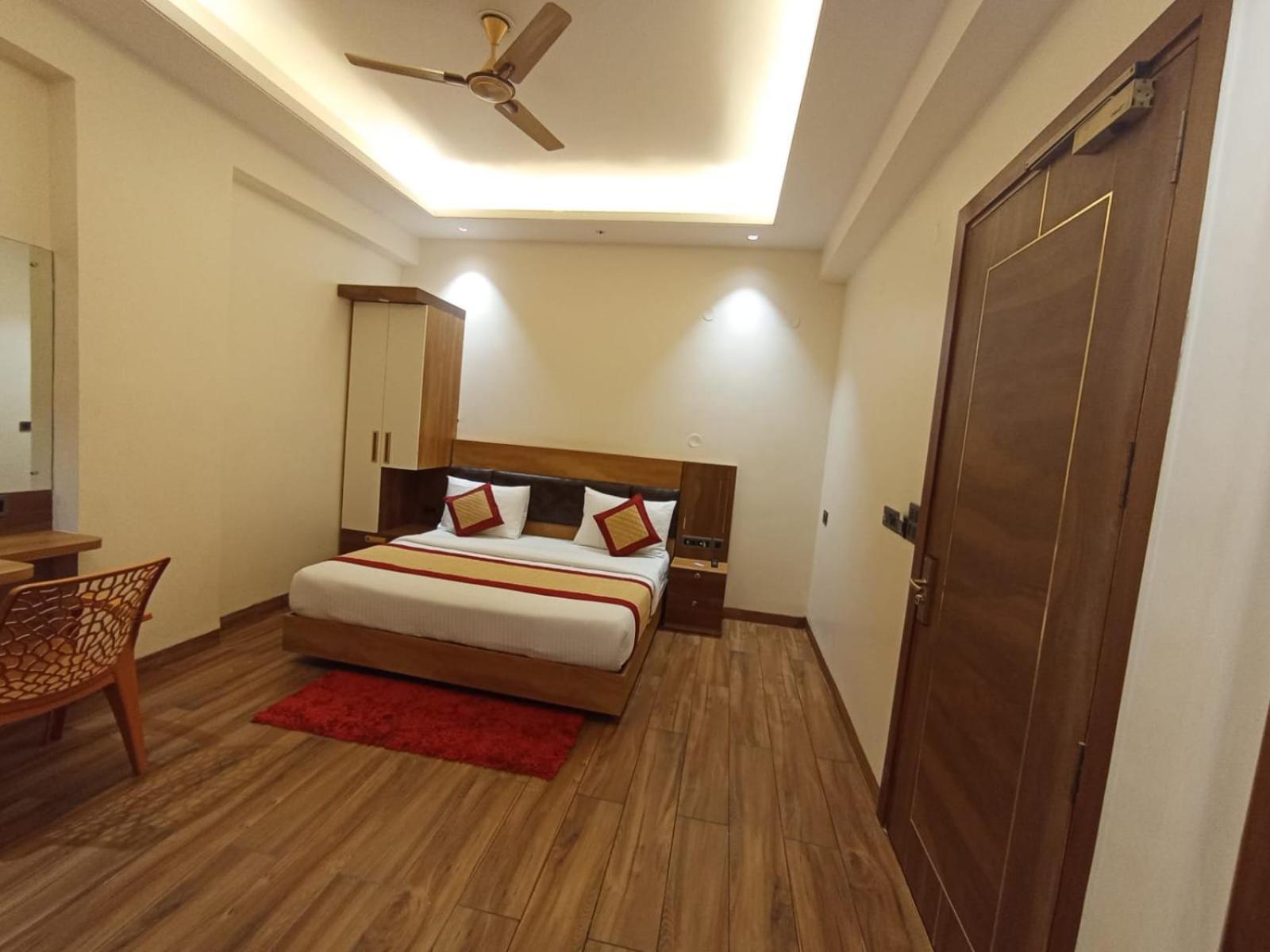 Hotel Masaga By Qcent, Gurugram