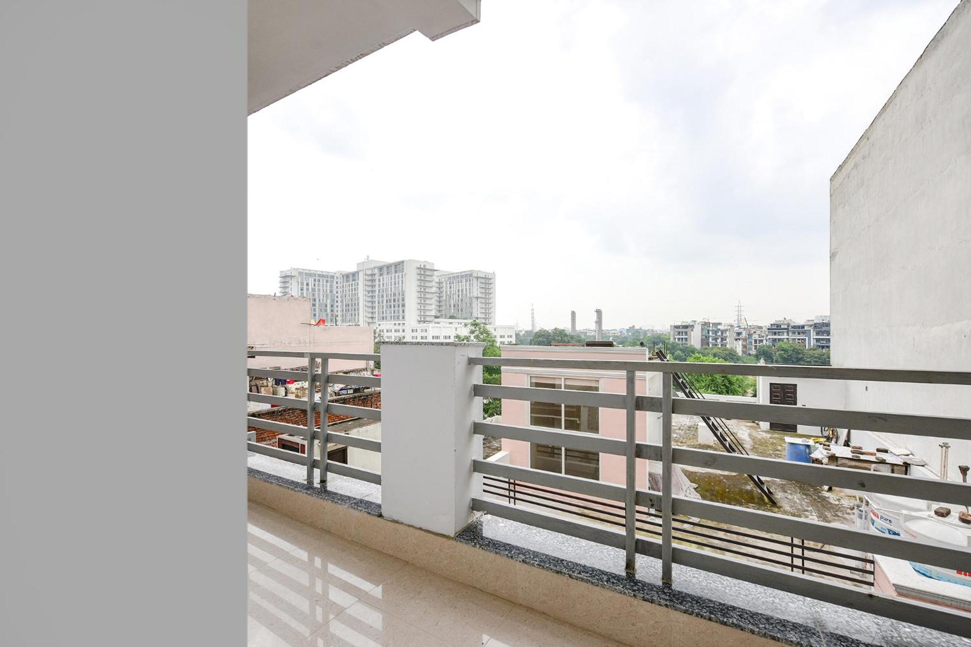 Fabhotel K2 Residency 3*