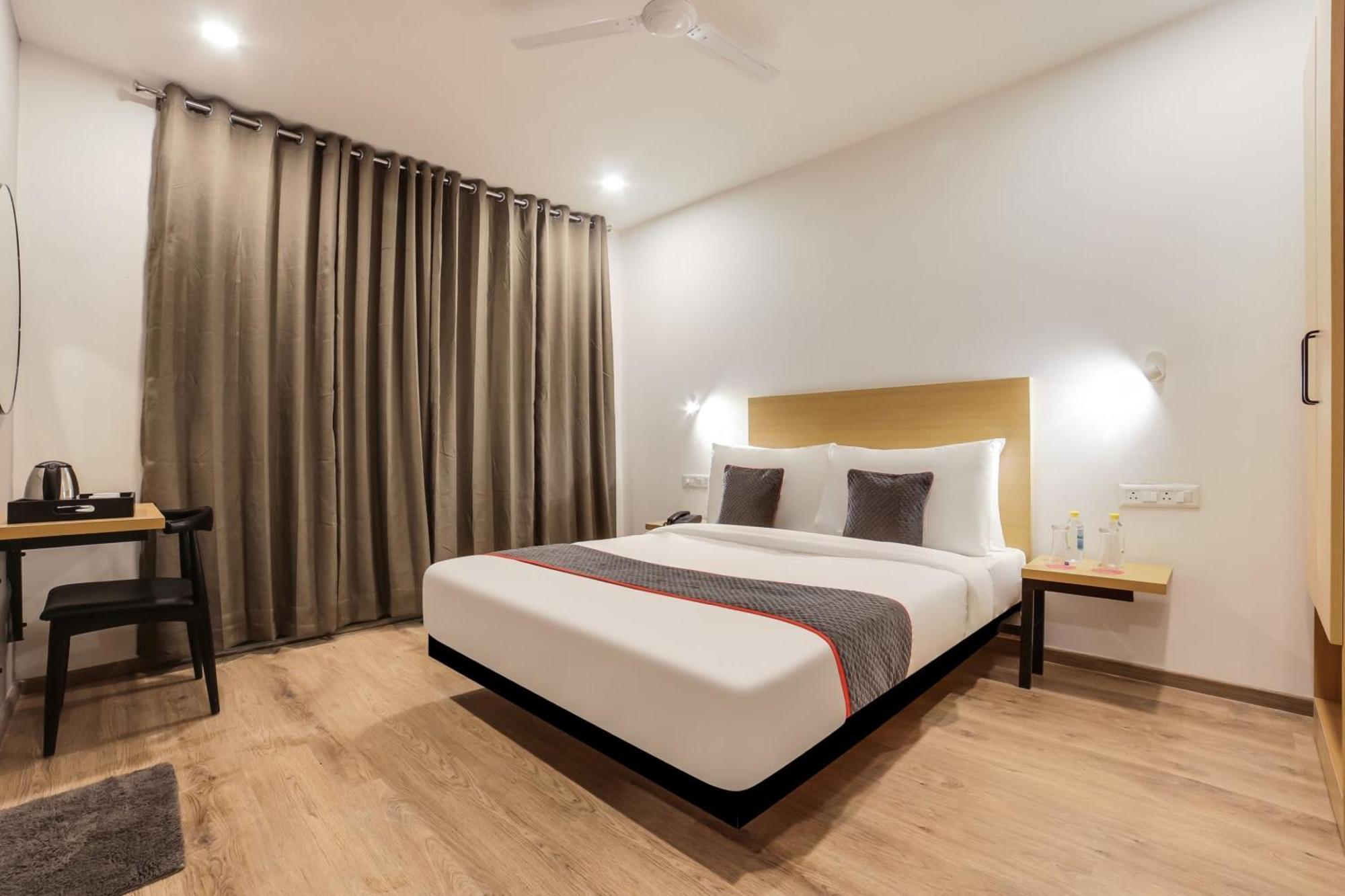 Super Townhouse 158 Near Netaji Subhash Marg Near Appu Ghar Gurgaon