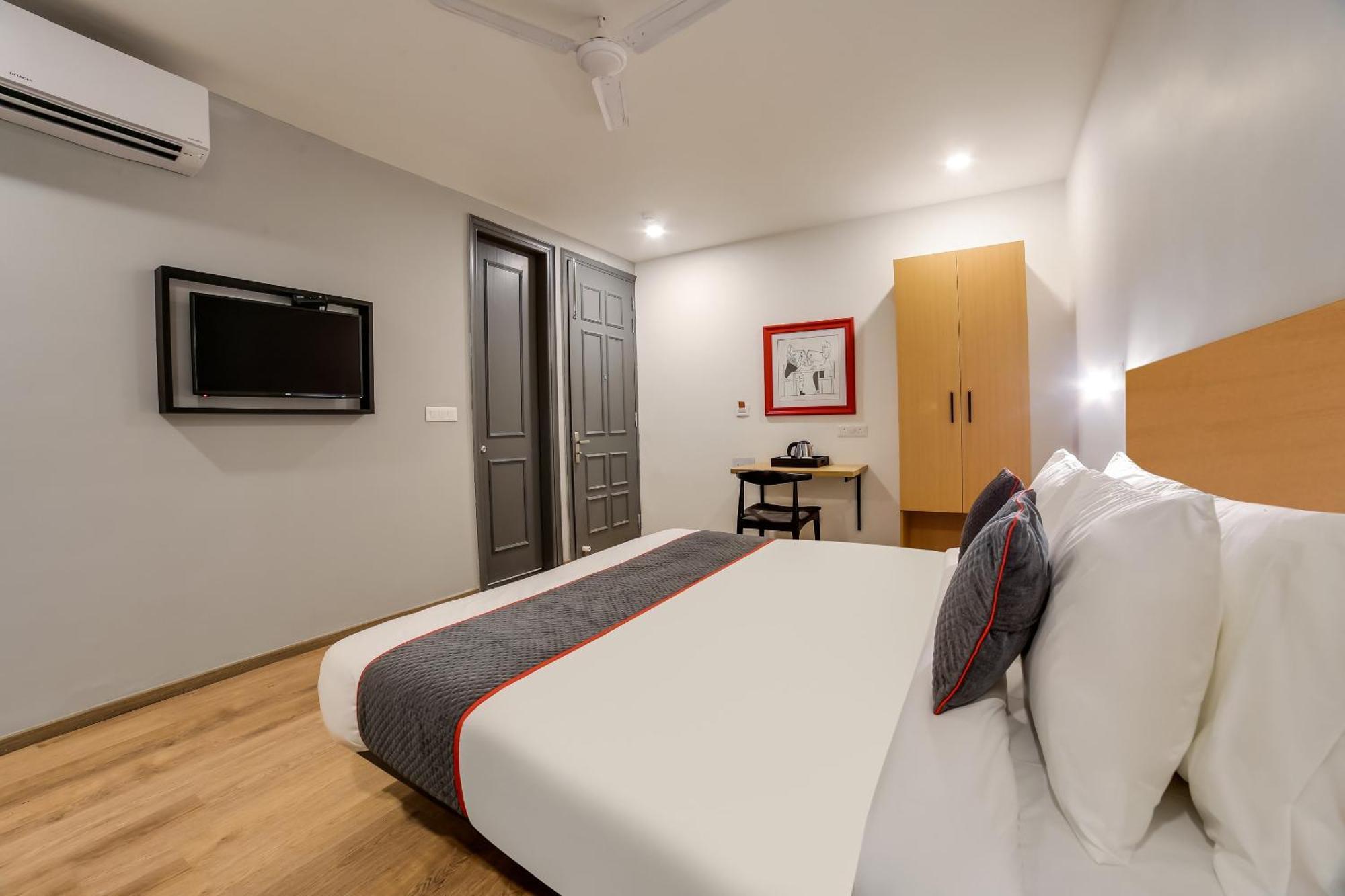 Hotel Super Townhouse 158 Near Netaji Subhash Marg Near Appu Ghar