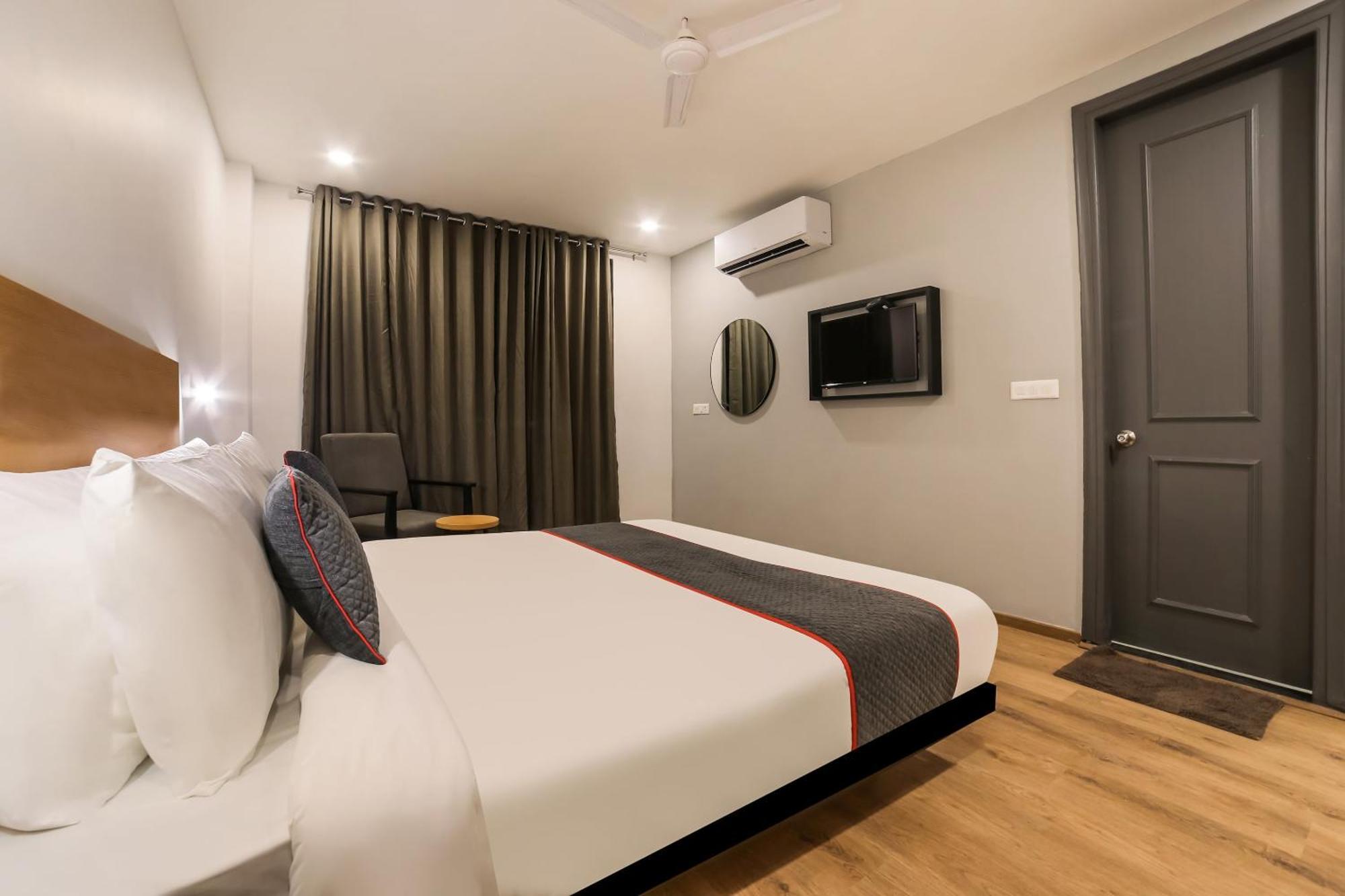 Super Townhouse 158 Near Netaji Subhash Marg Near Appu Ghar 4* Gurgaon