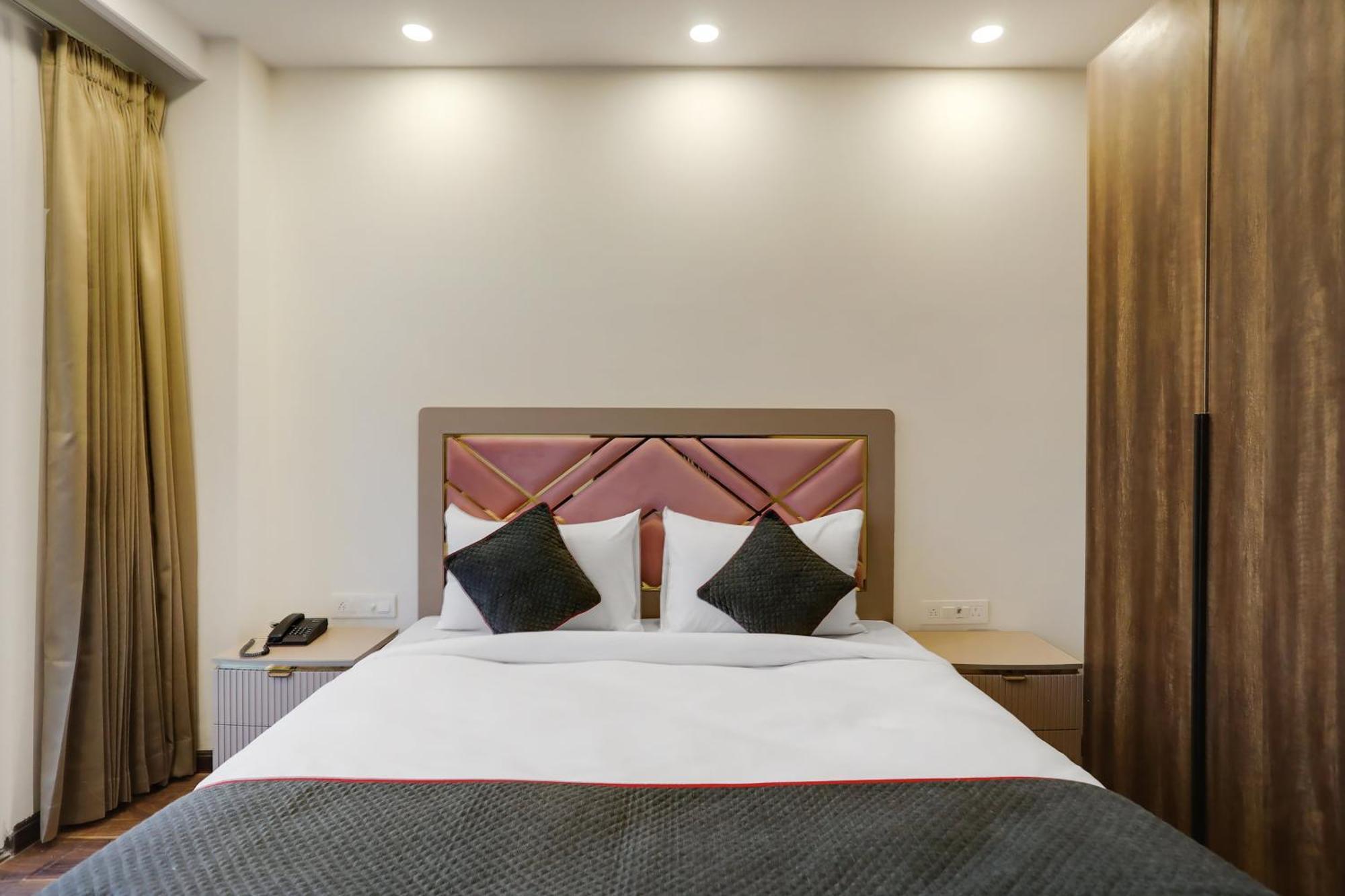 Super Townhouse Ma-32 4*