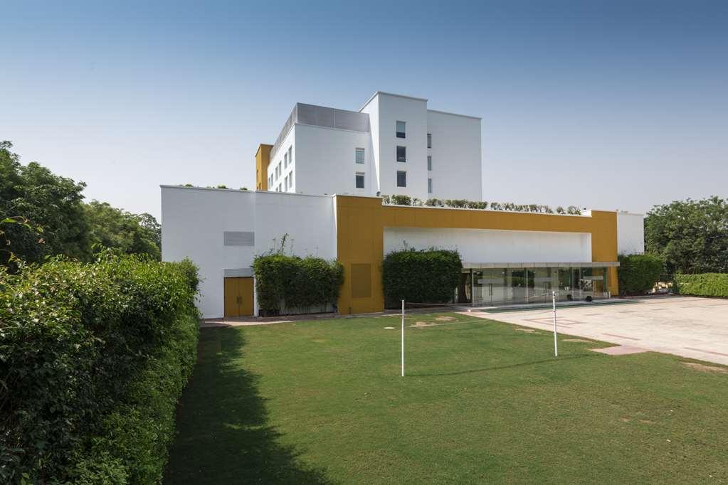 Country & By Radisson, Gurugram Sohna R