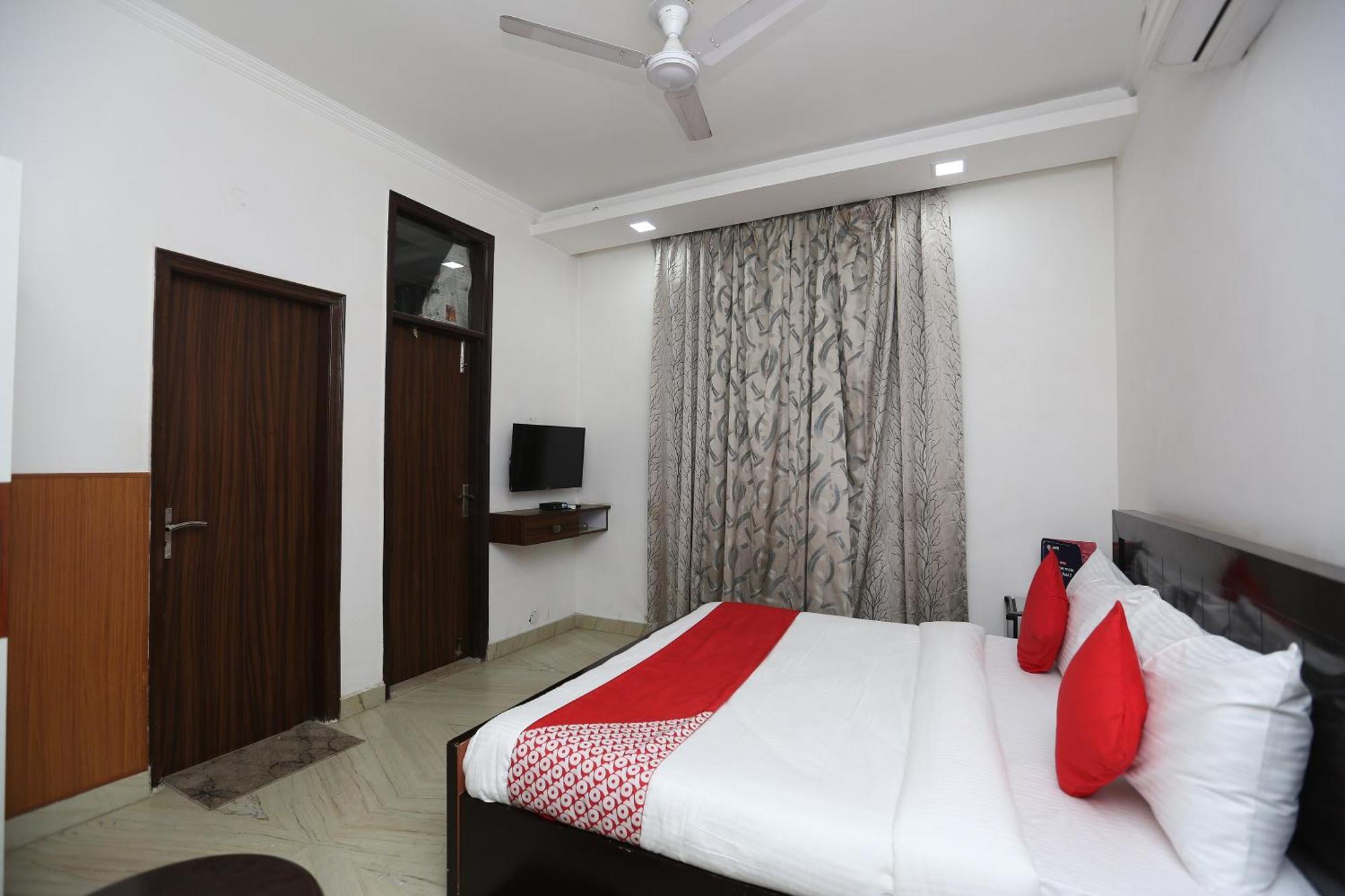 Hotel O Krishna