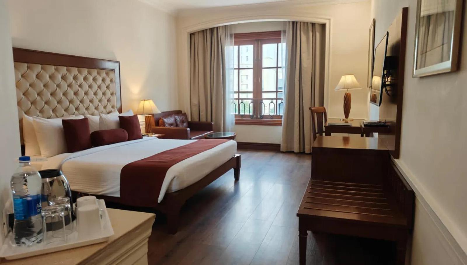Dlf Club 4 Gurgaon