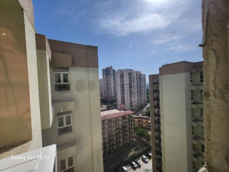 Apartment Bnbbuddy Modern Party In Gurgaon