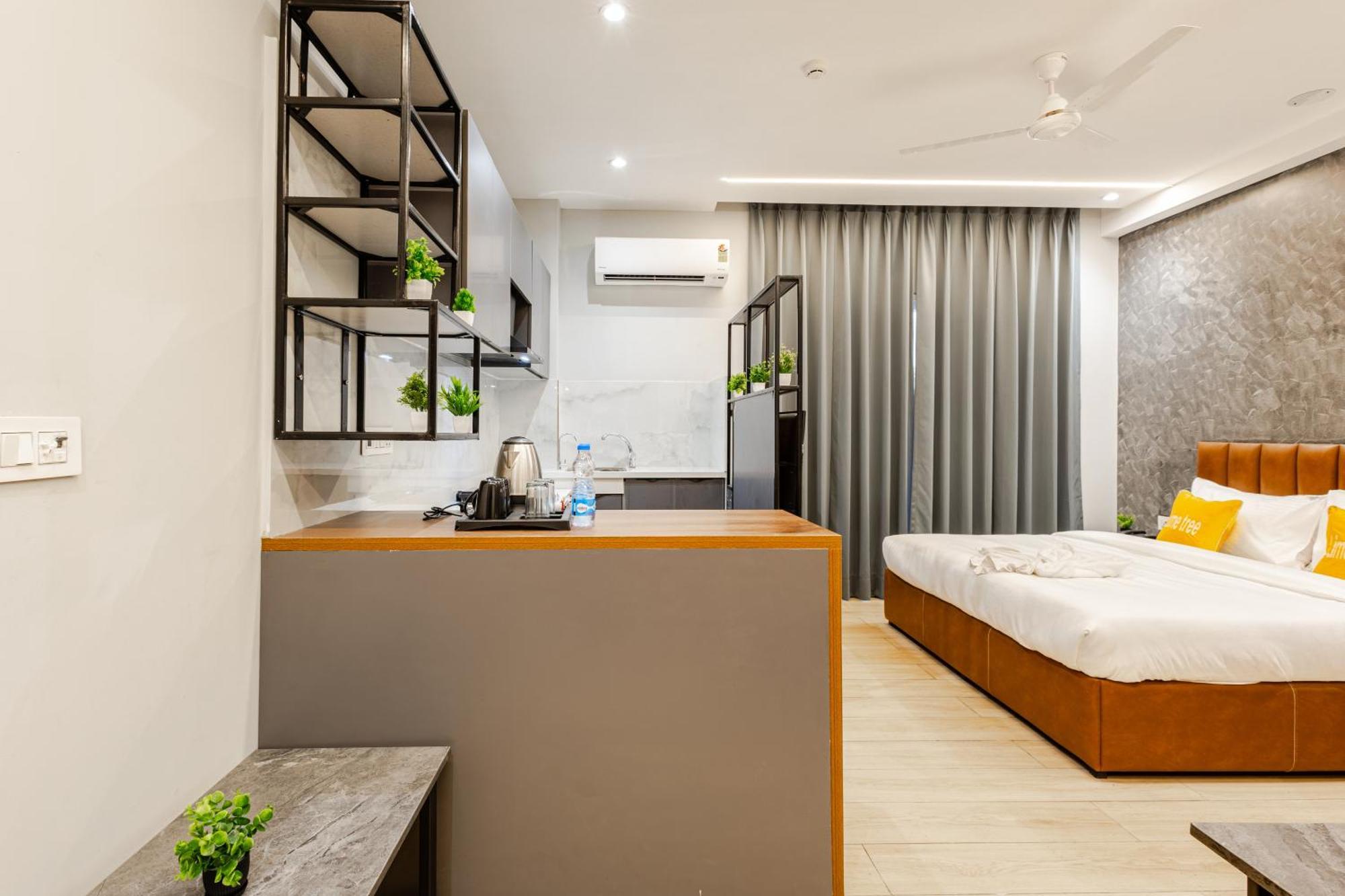 Street By Lime Tree Sector 51 Apartment