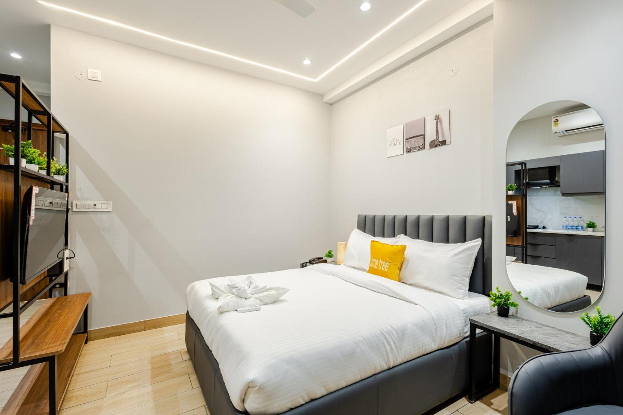 Apartment Street By Lime Tree Sector 51