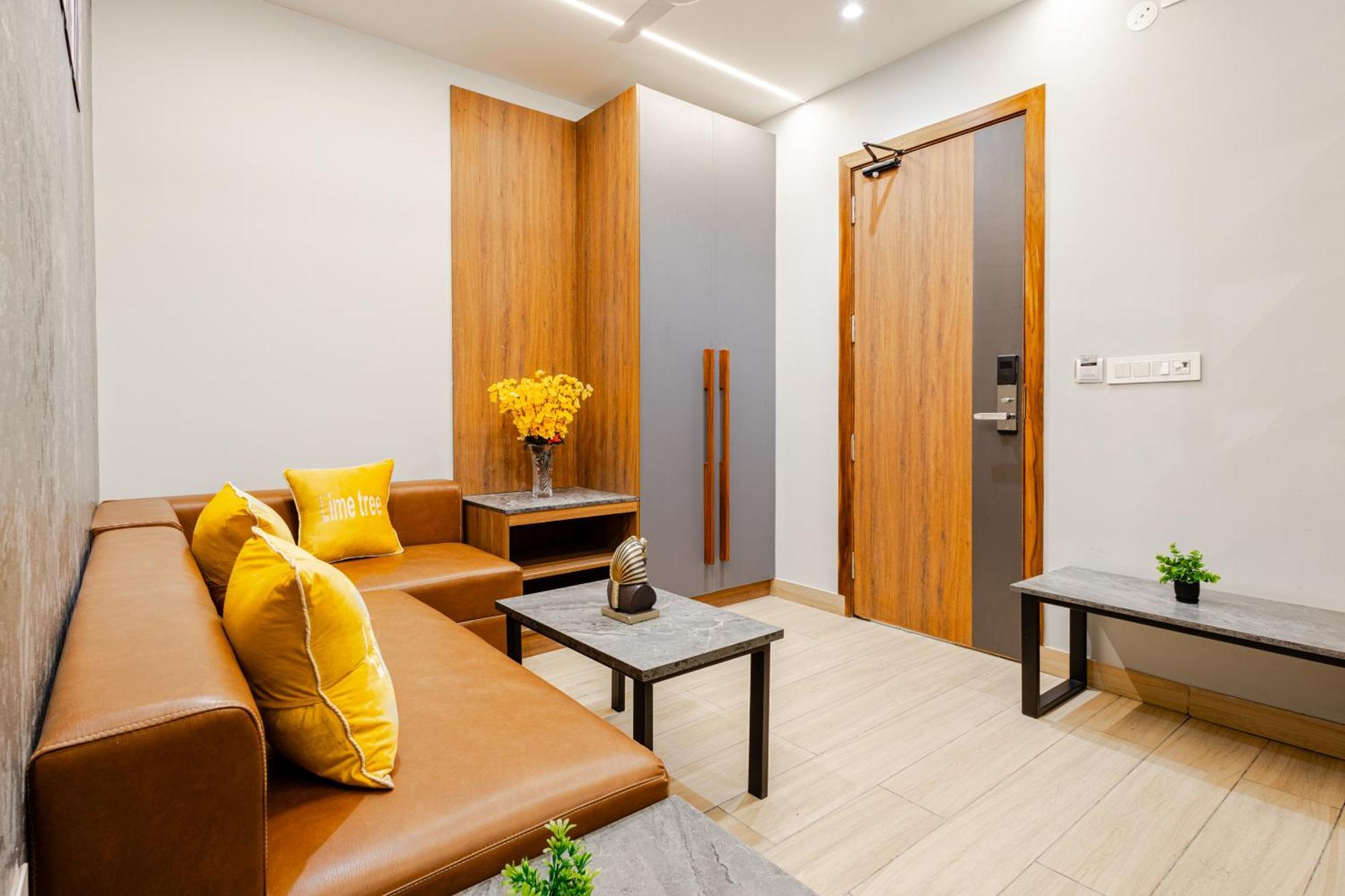 Apartment Street By Lime Tree Sector 51