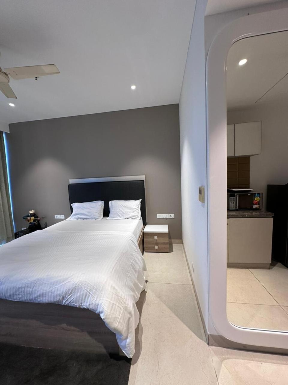 Luxury Key 6 * Gurgaon