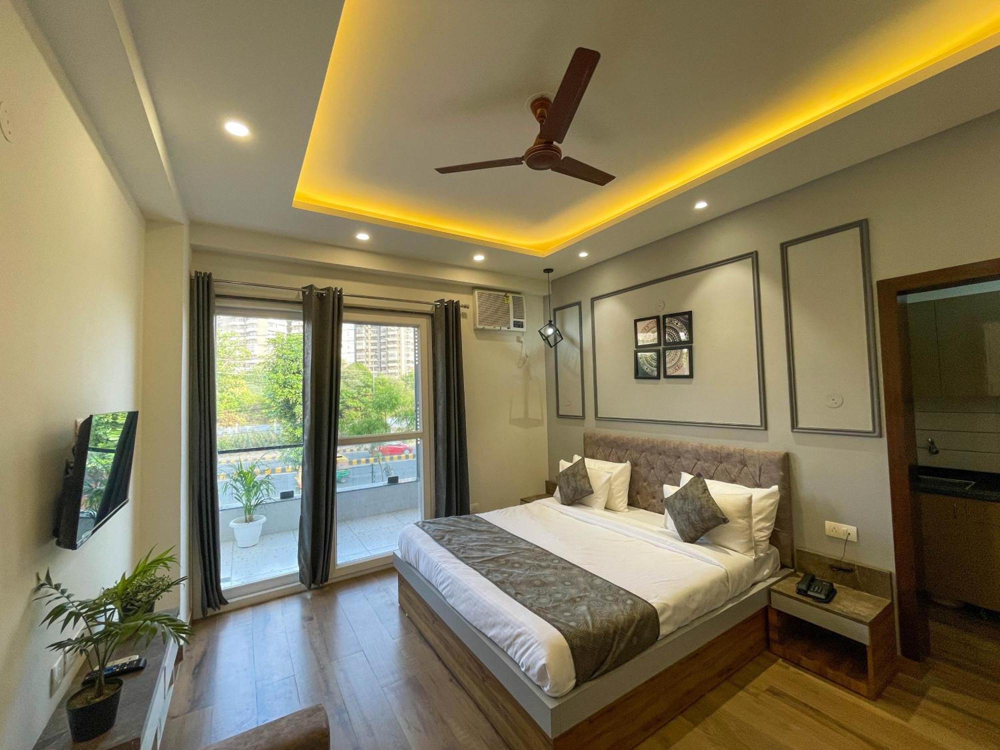 The Empire Corporate Sector 44 Near Fortis And Max Hospitals