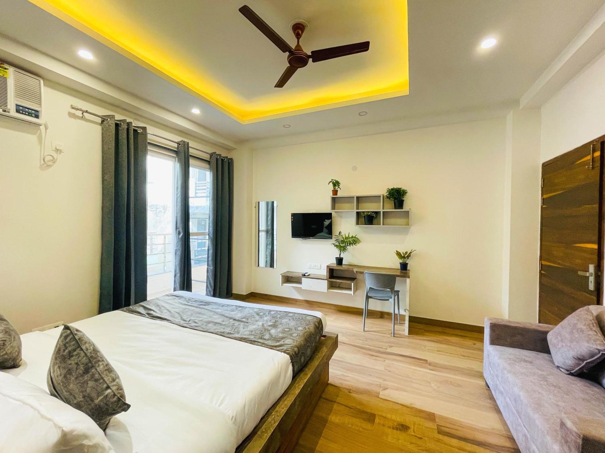 The Empire Corporate Sector 44 Near Fortis And Max Hospitals * Gurgaon