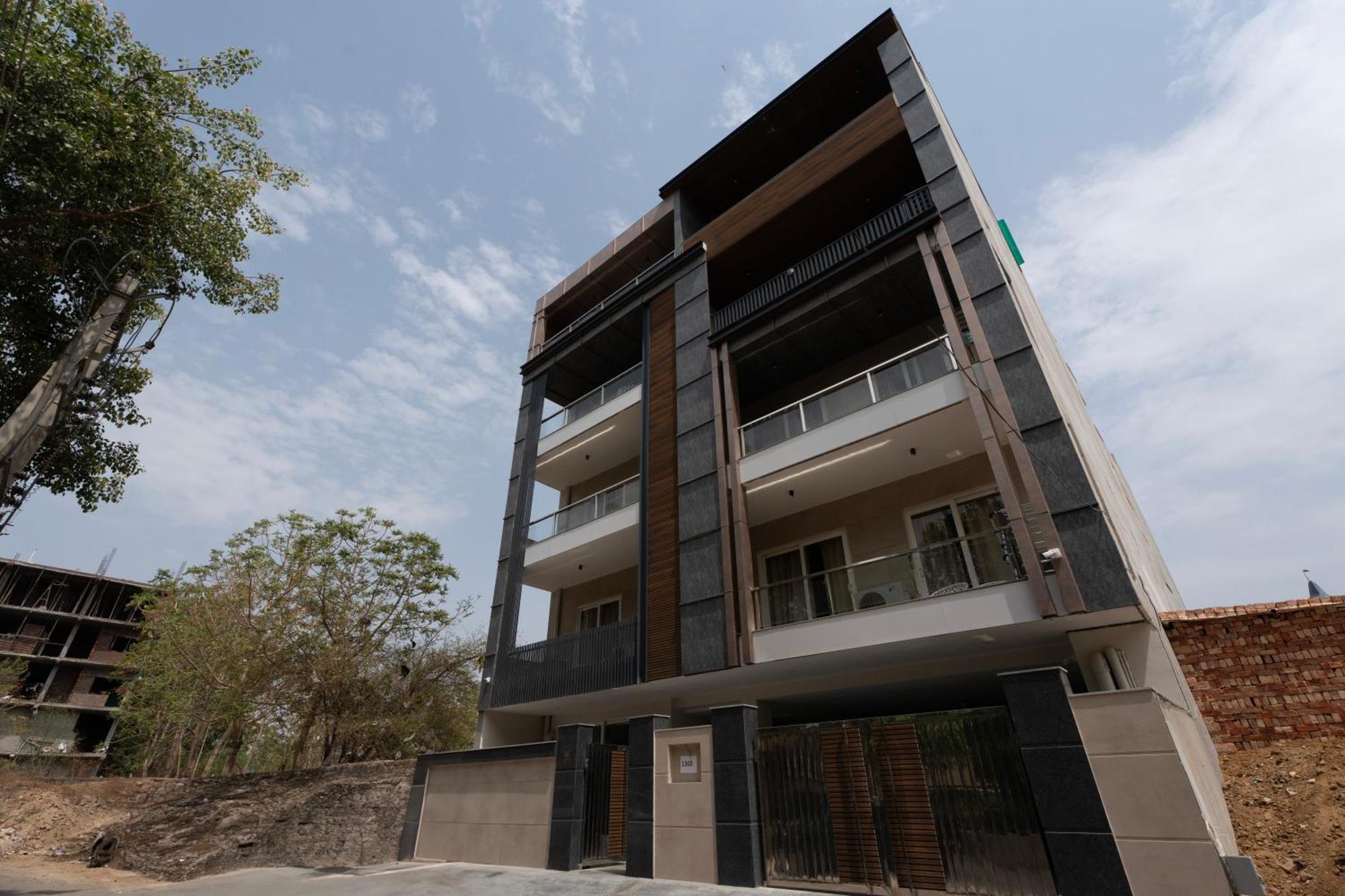 Apartment The Lodgers Luxury 1 Bhk Serviced In Gurugram Near Millennium Centre Metro Gurgaon