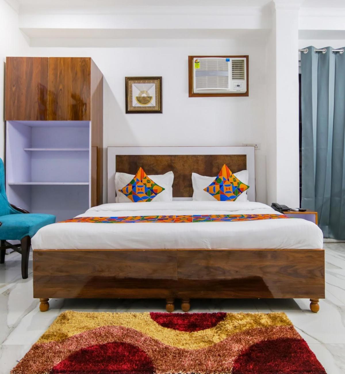 Love hotel Wonderland - Medanta *