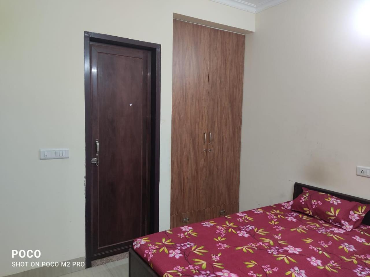 White House -mg Road, Gurugram