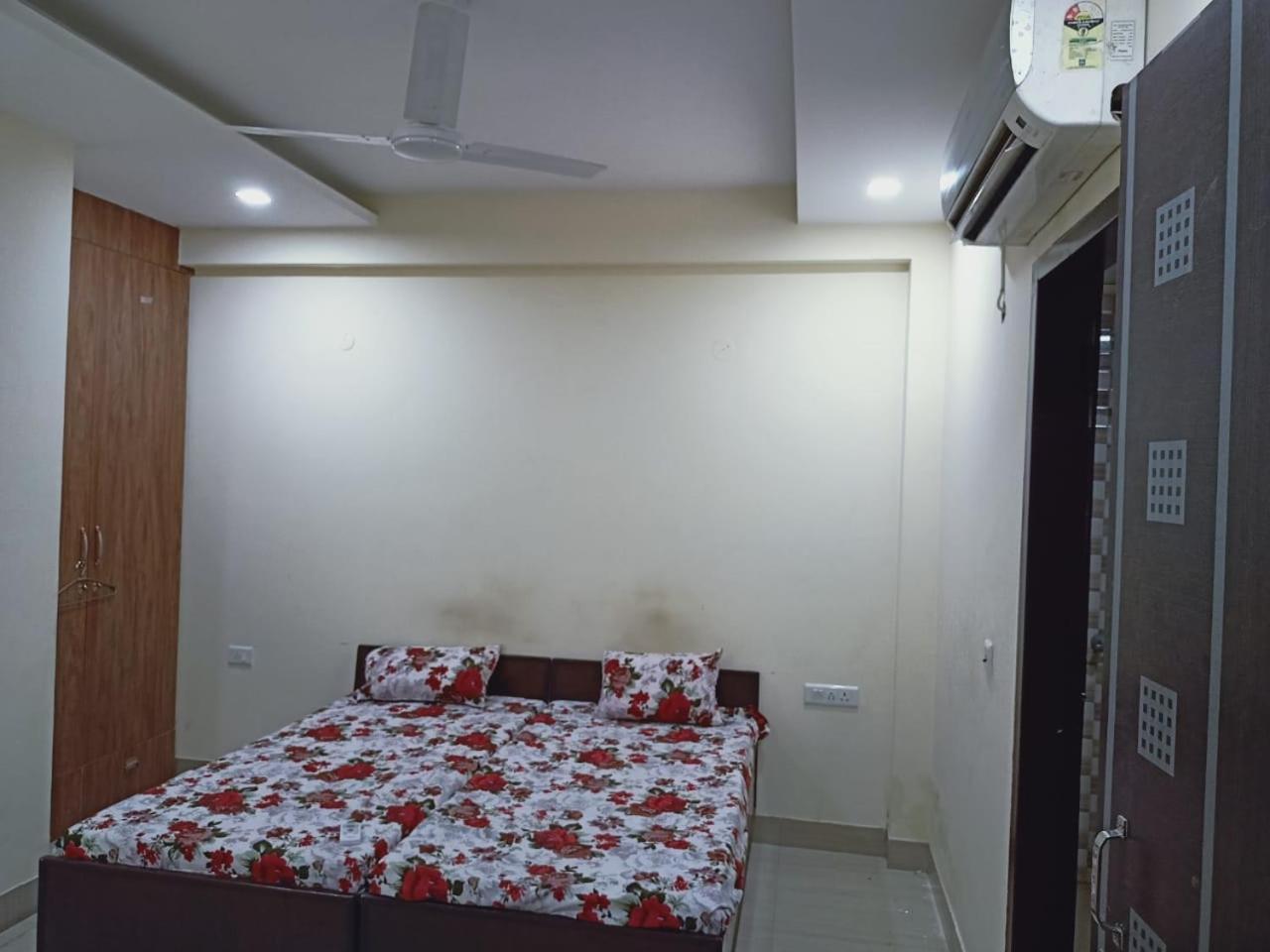 White House -mg Road, Gurugram * Gurgaon
