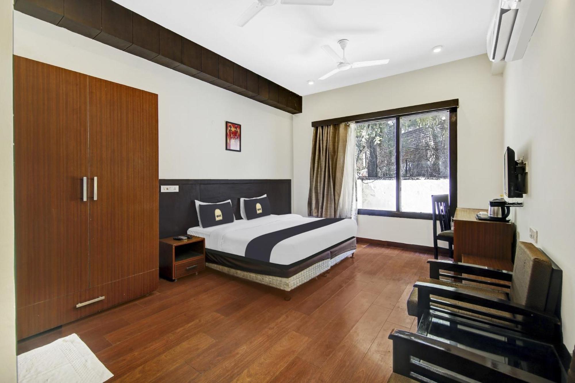 O Birdhouse Residency Hotel 3*