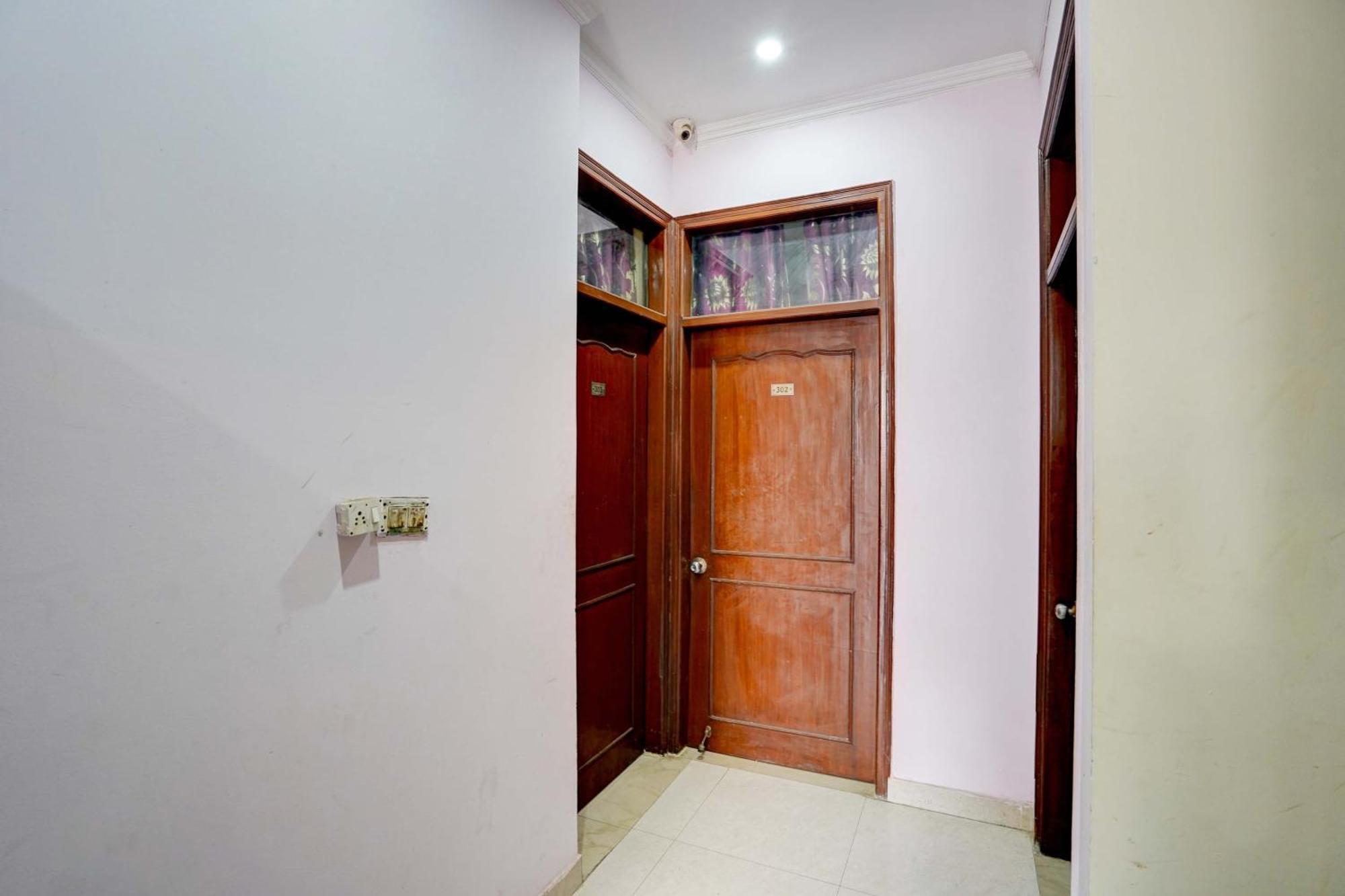 O Om Sai Ram Hotel