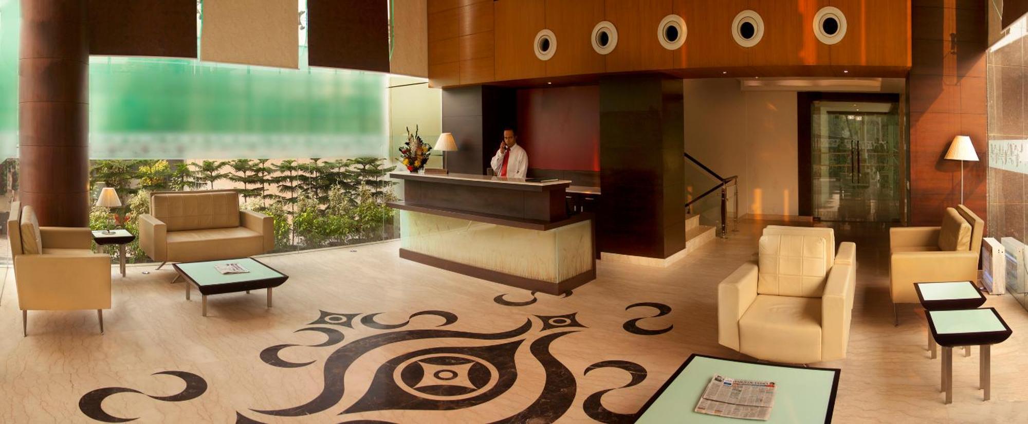 Treehouse Queens Pearl 3* Gurgaon