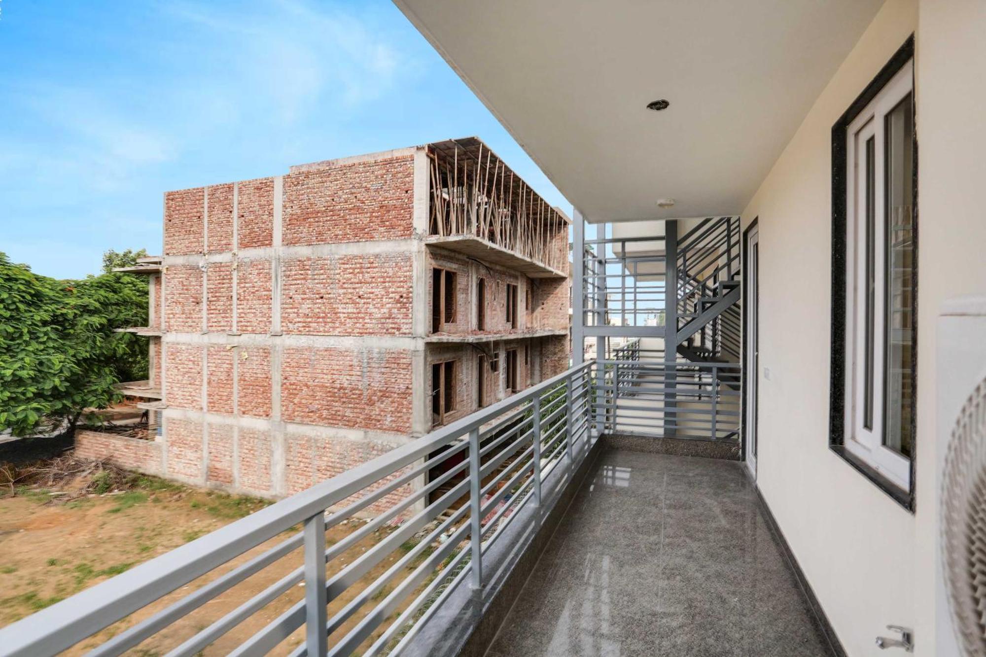 Hotel Townhouse The Adore Gurgaon