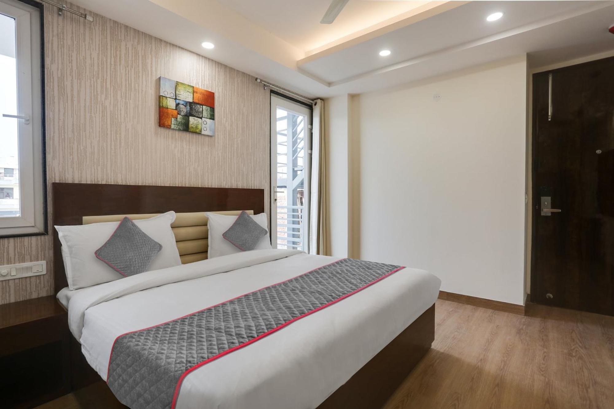 Townhouse The Adore Hotel Gurgaon