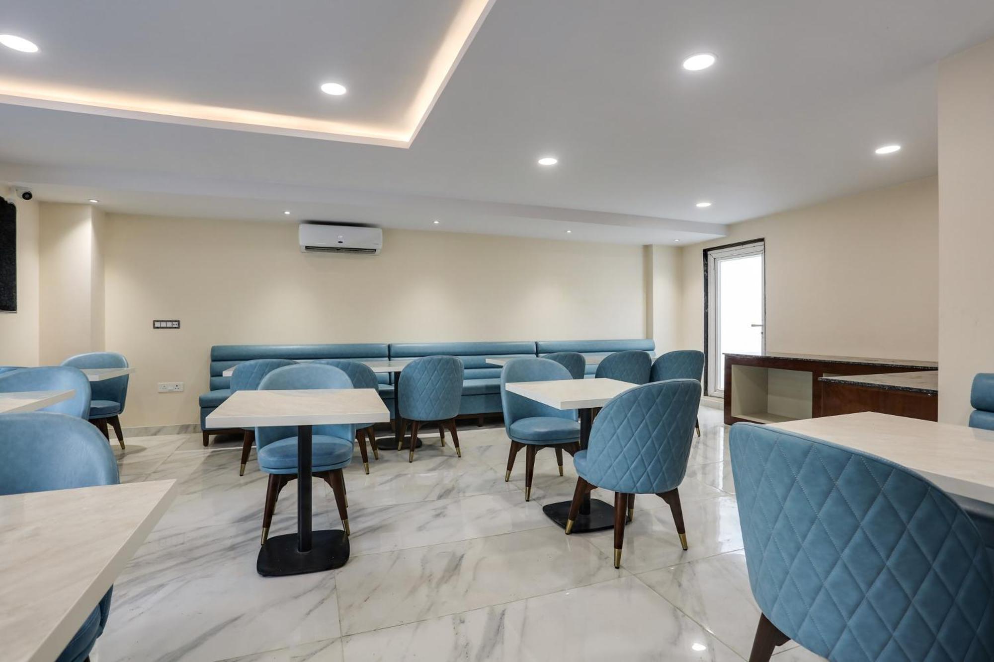 Townhouse The Adore Hotel 3*
