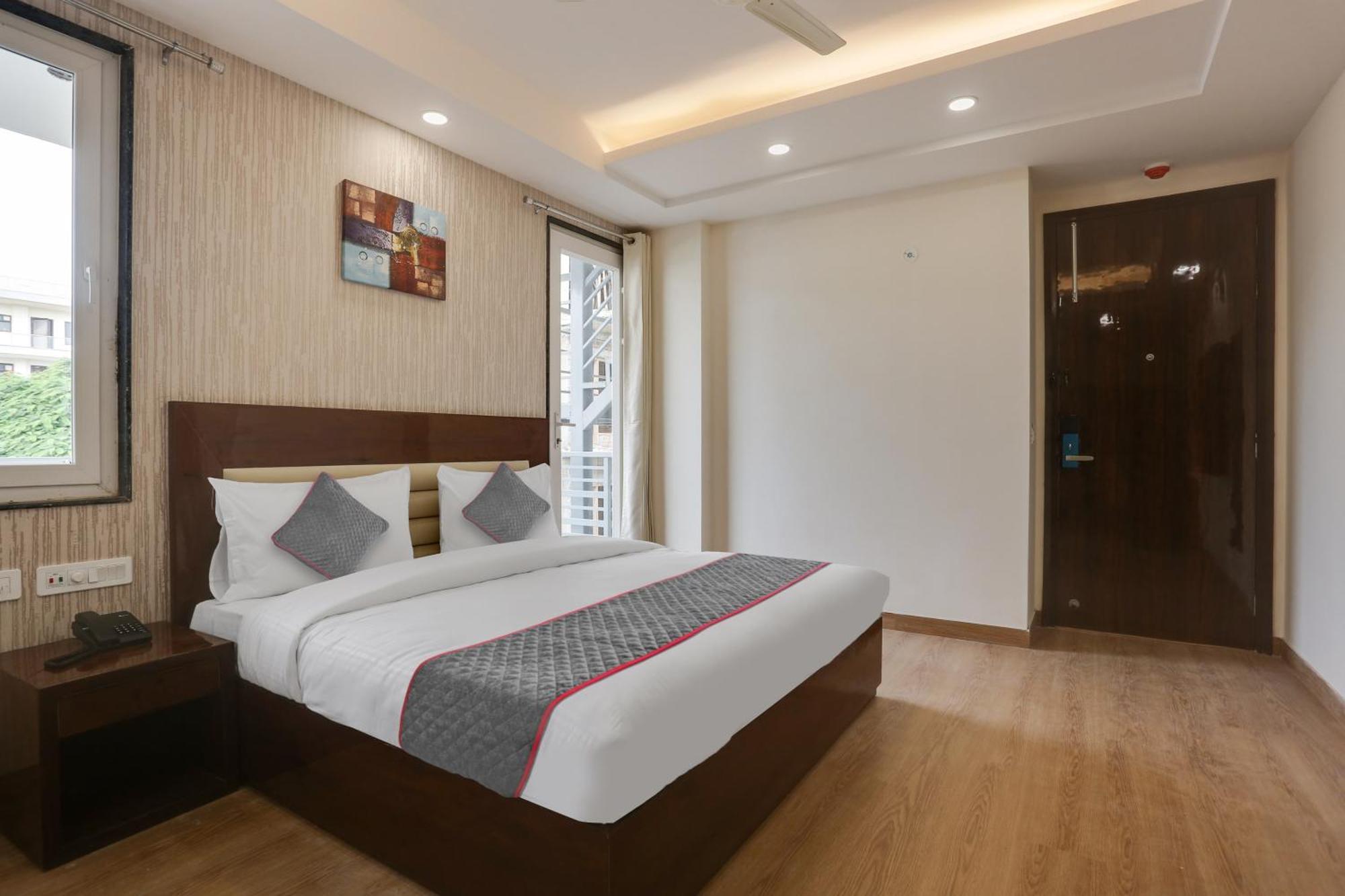 Hotel Townhouse The Adore 3*
