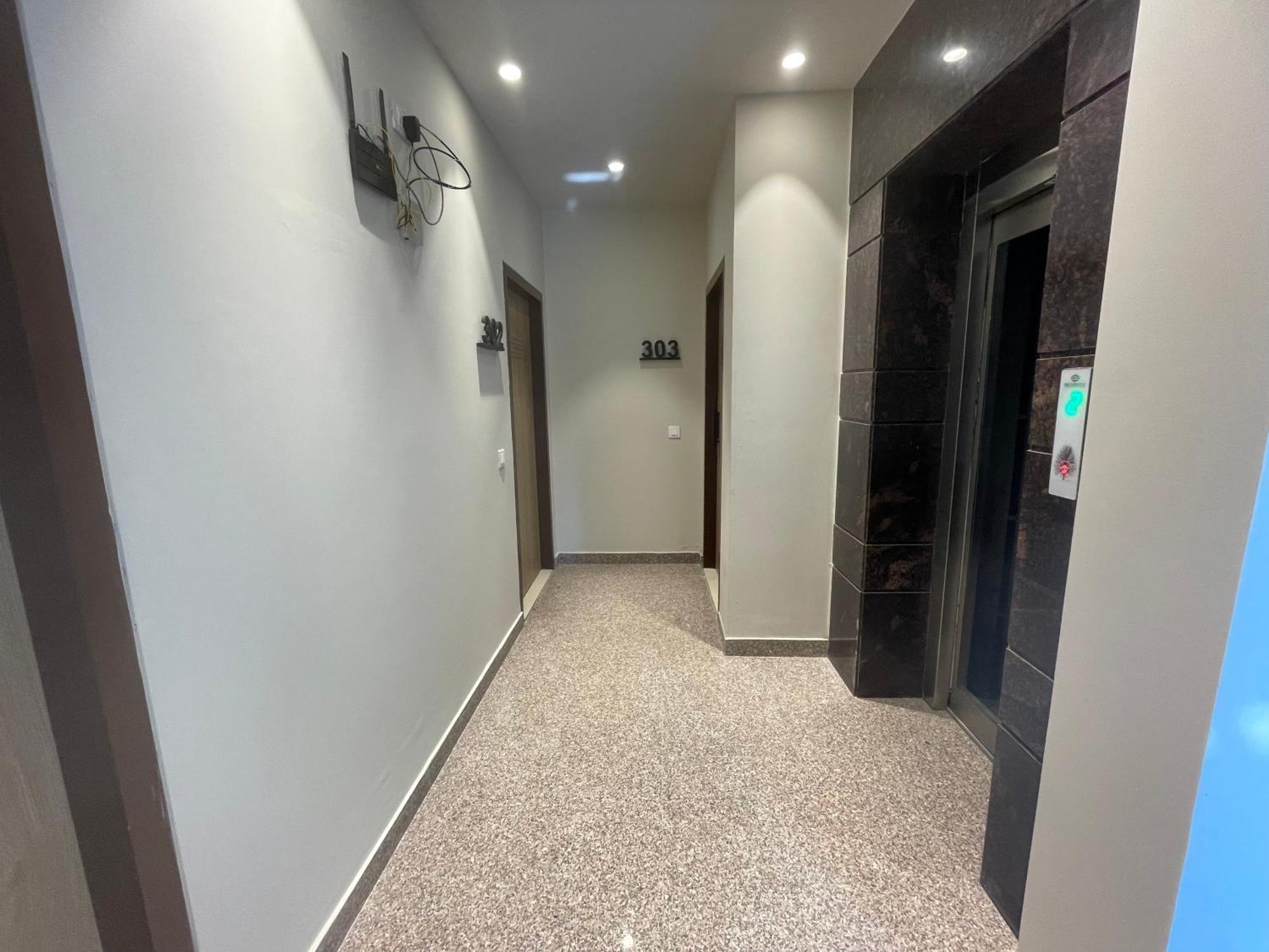 Bed & Breakfast Stayo Premium Gurgaon