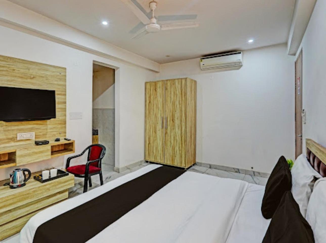 Hotel Akshay Dream