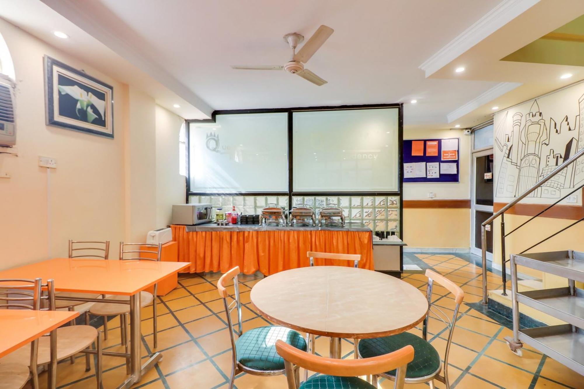 Hotel Super Collection O Queen Residency 3*