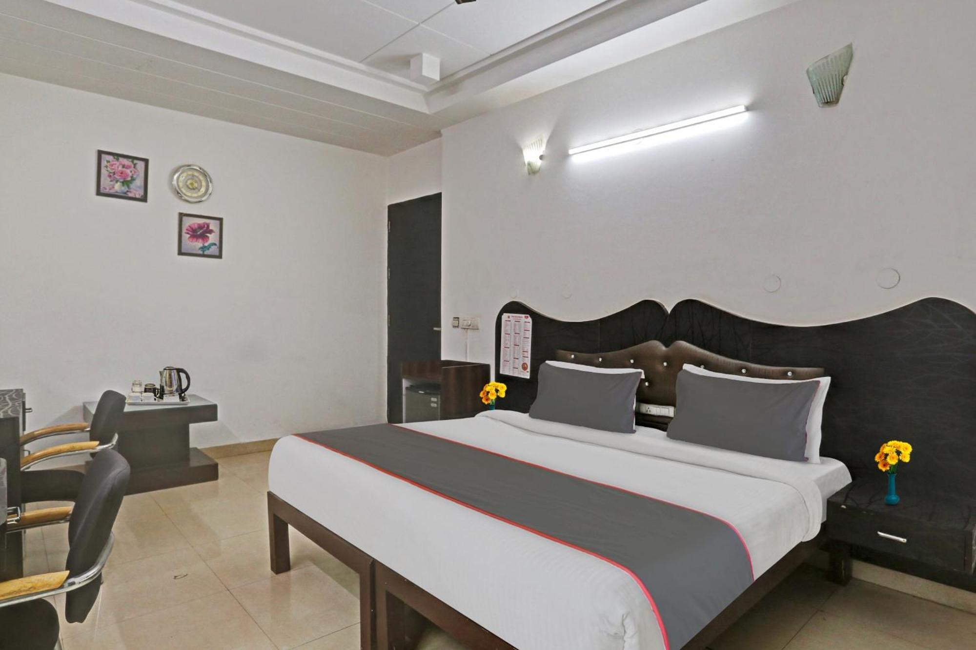 Collection O Staykr Hotel Gurgaon