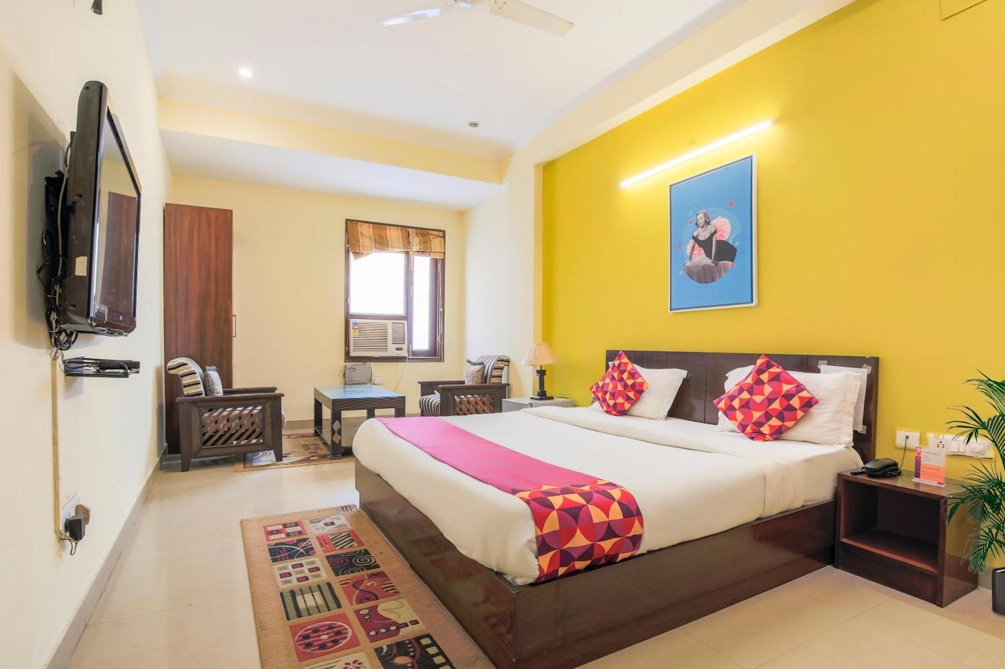Hotel Collection O Royal Suits