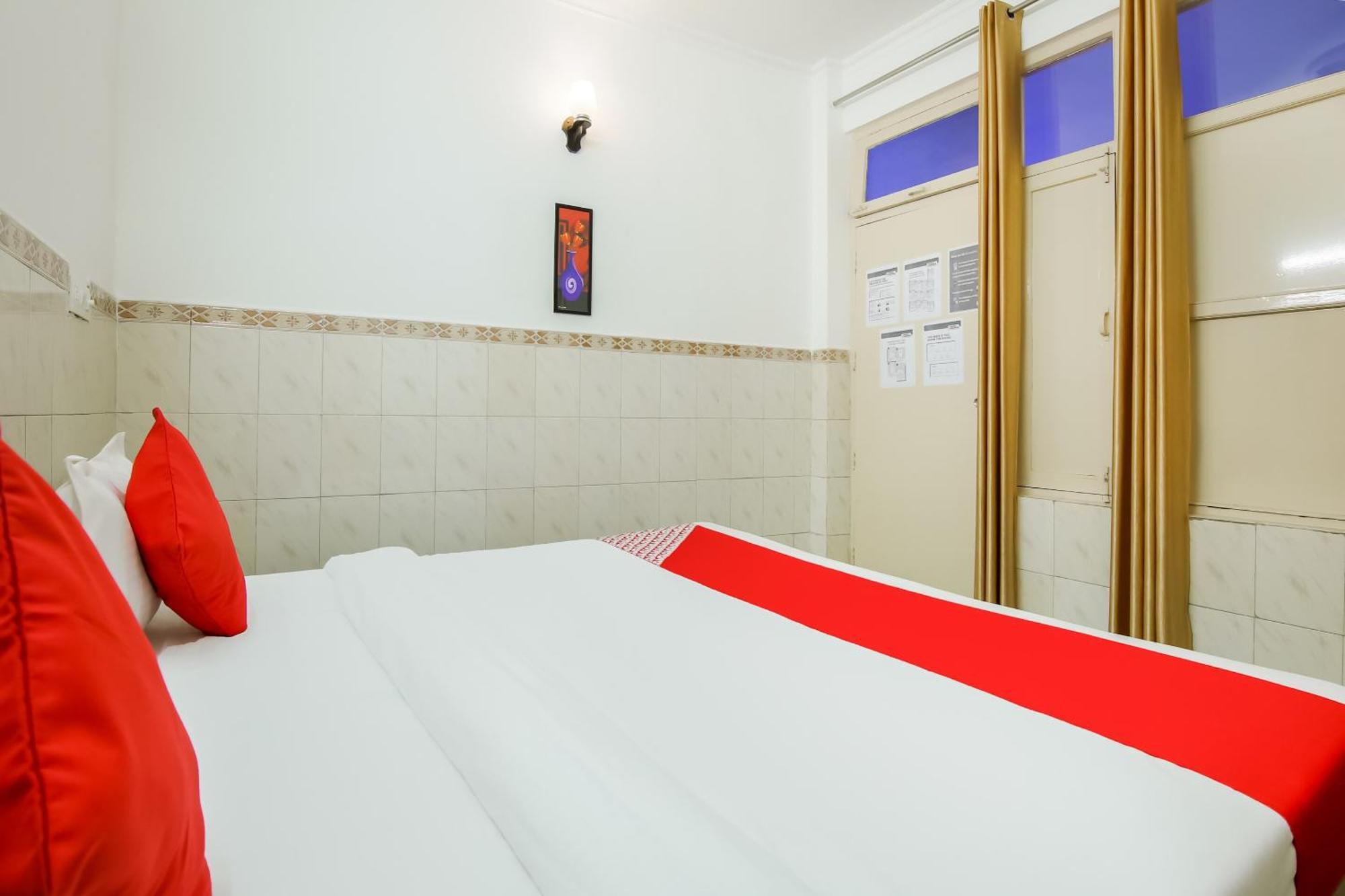 Sapna Hotel