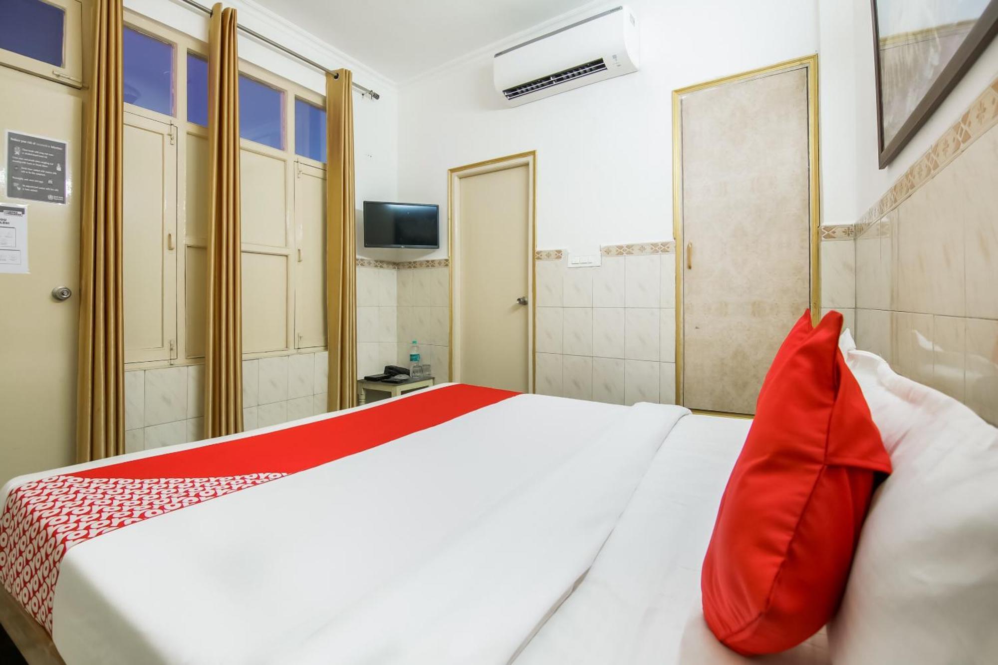 Sapna Hotel 3*