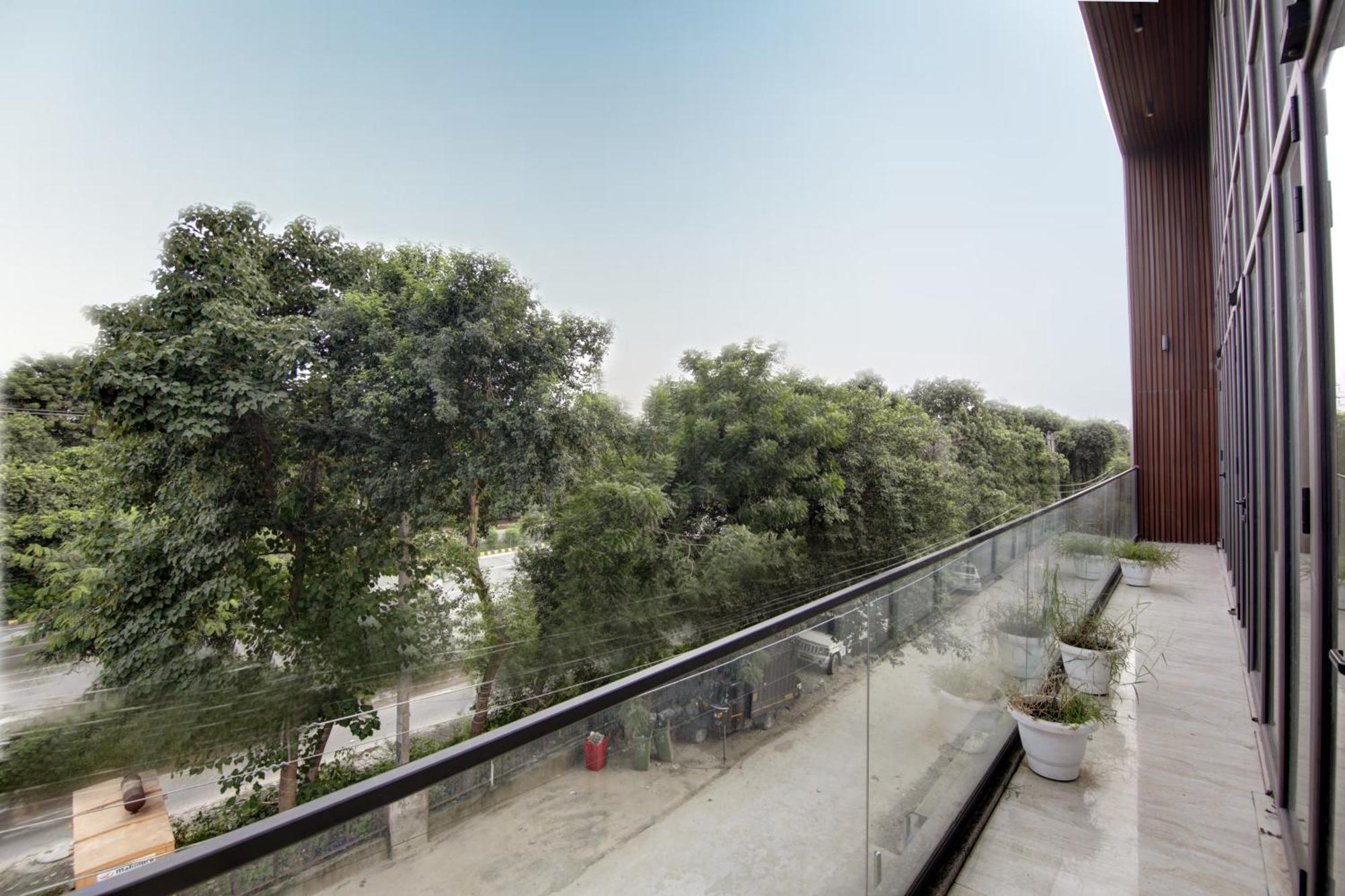 Hotel Saltstayz Select - Unitech Cyber Park Gurgaon