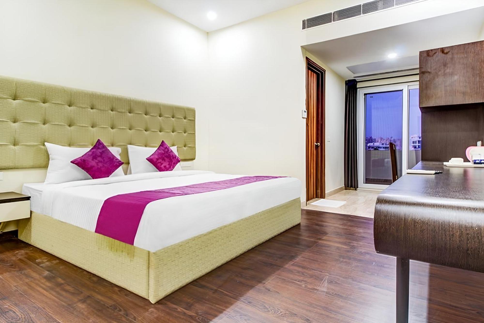 Orange 3* Gurgaon