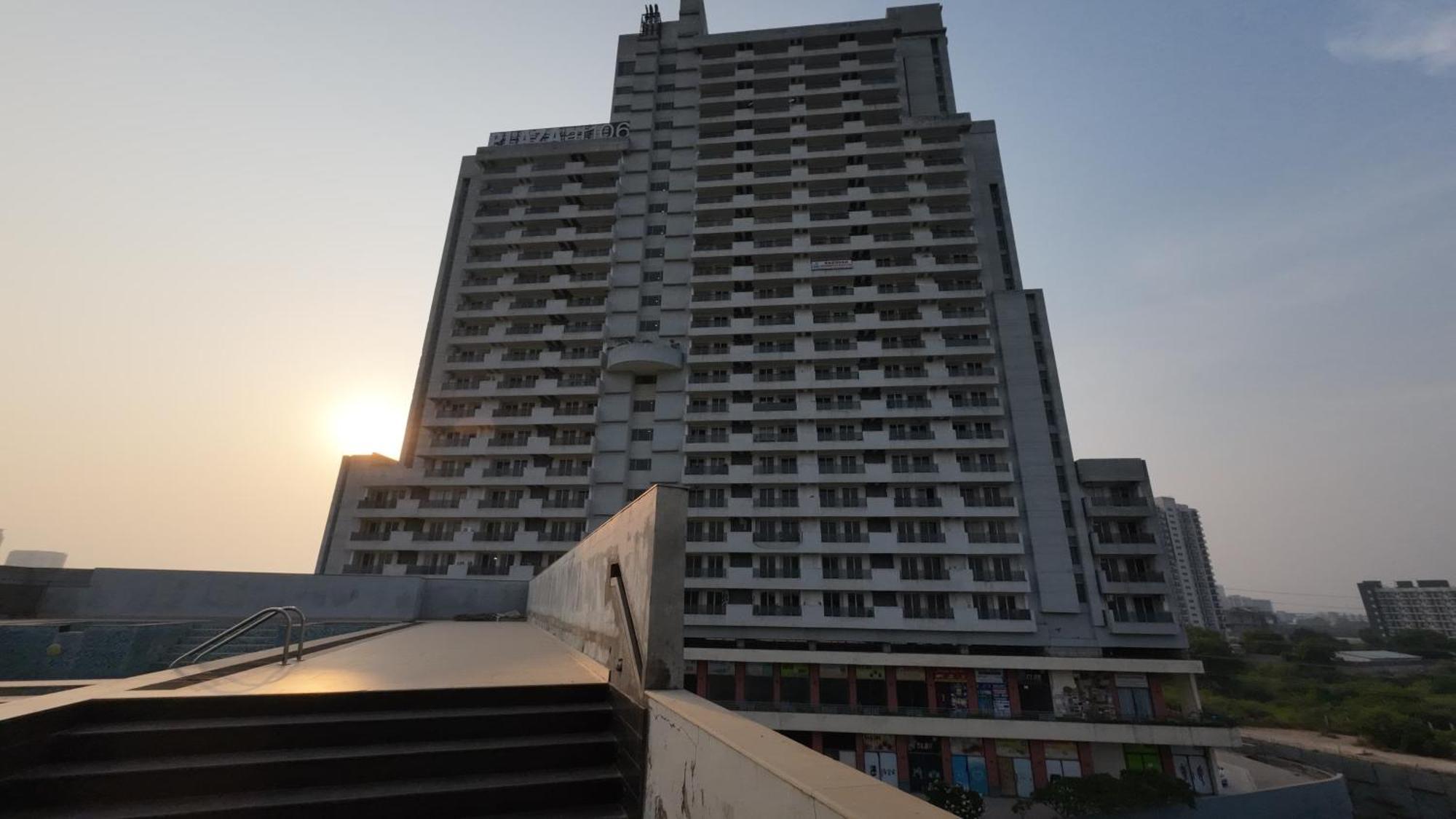 Luxury With Private Balcony By Sterling Services *