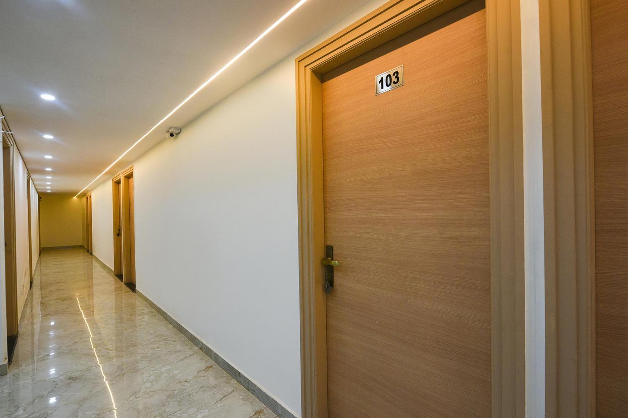Fabhotel Prime Arjun Luxury Near Yashobhoomi Hotel *