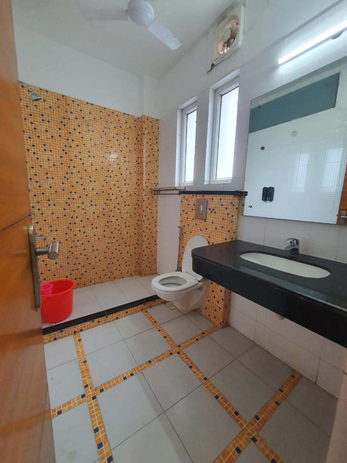 Mallenzo Dlf Phase 1 Hotel Gurgaon