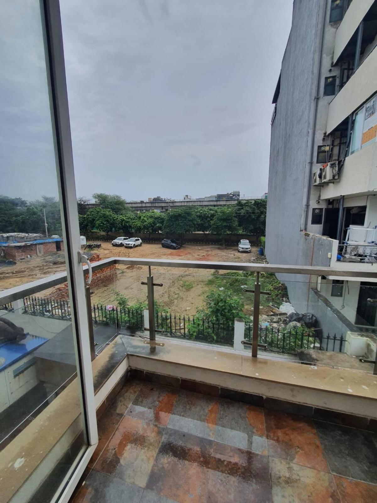 Mallenzo Dlf Phase 1 Gurgaon