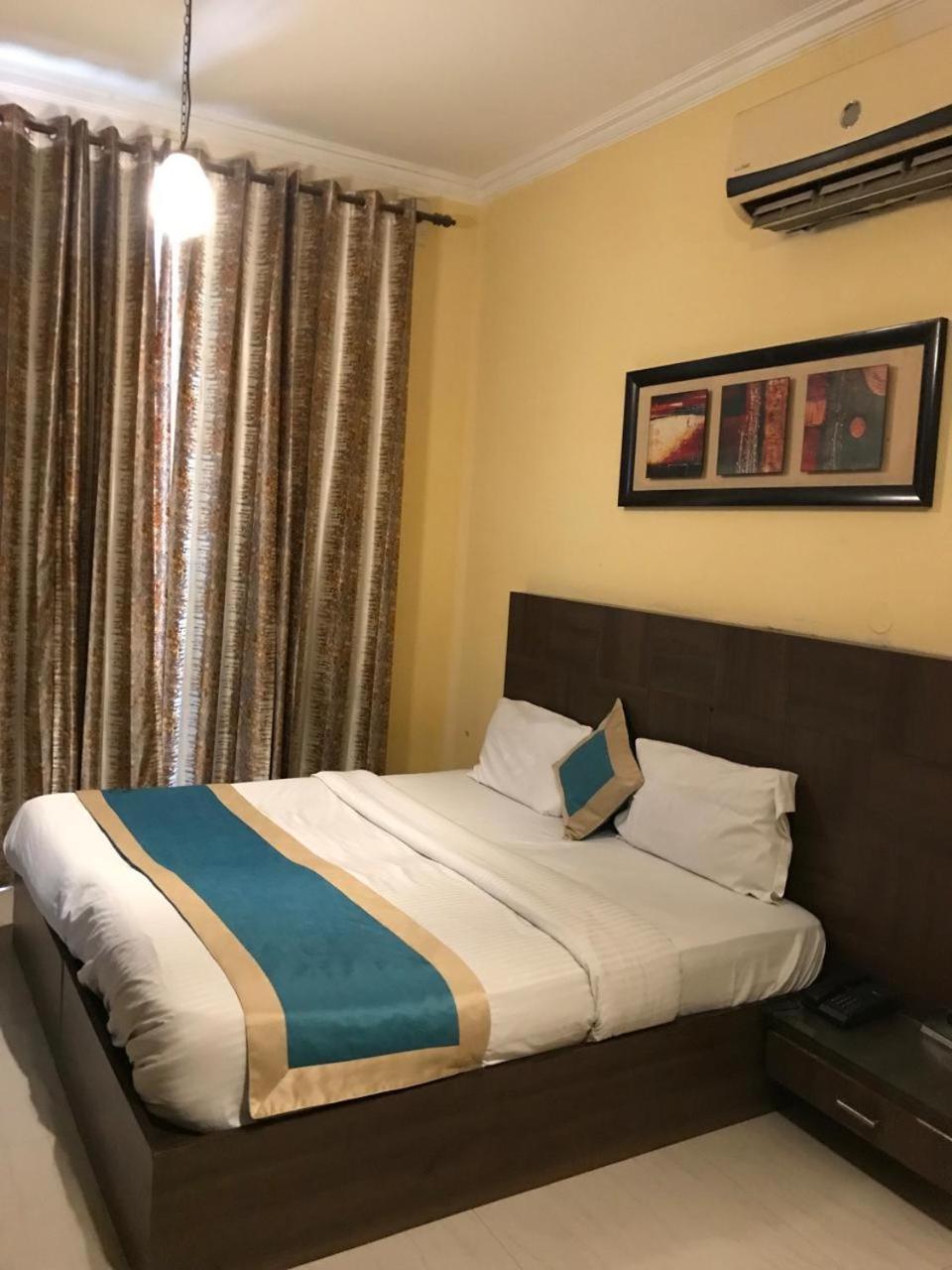 Hotel Sagar 9999-77-8609 Gurgaon