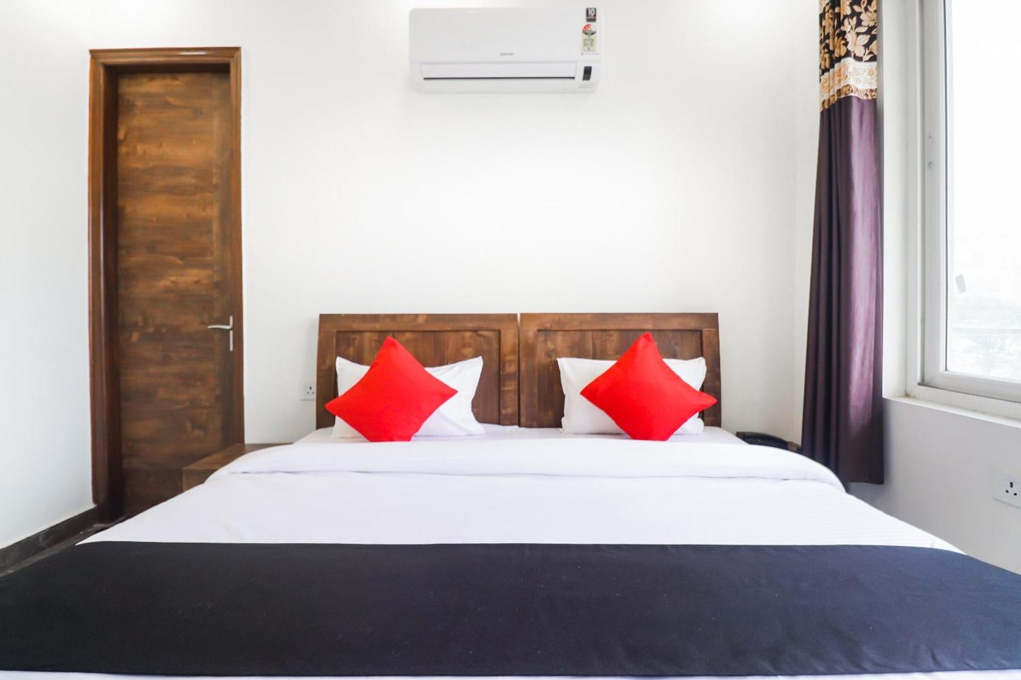 Hotel Collection O Leaf Residency