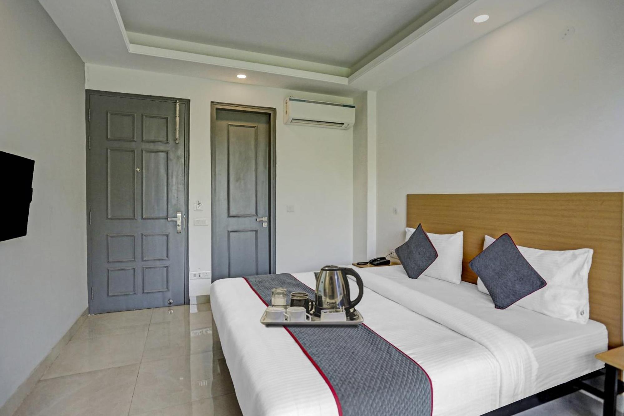 Townhouse Royal Oak 4* Gurgaon