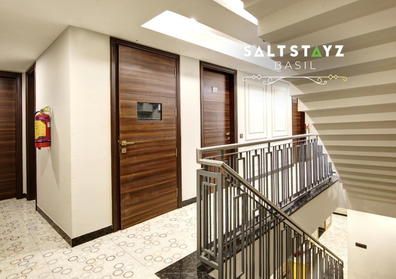 Saltstayz Basil - Near Golf Course Road & Extension Road Hotel