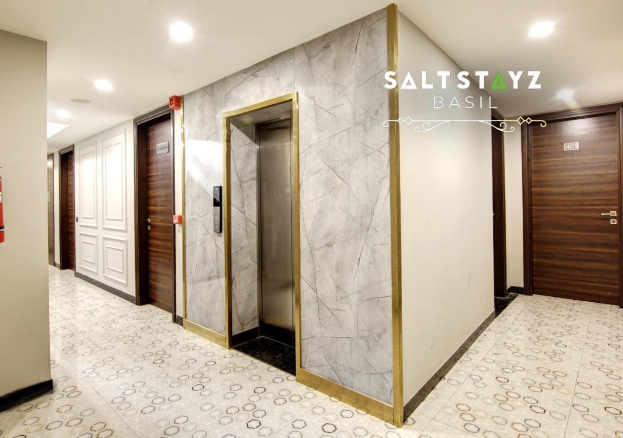 Hotel Saltstayz Basil - Near Golf Course Road & Extension Road 4*
