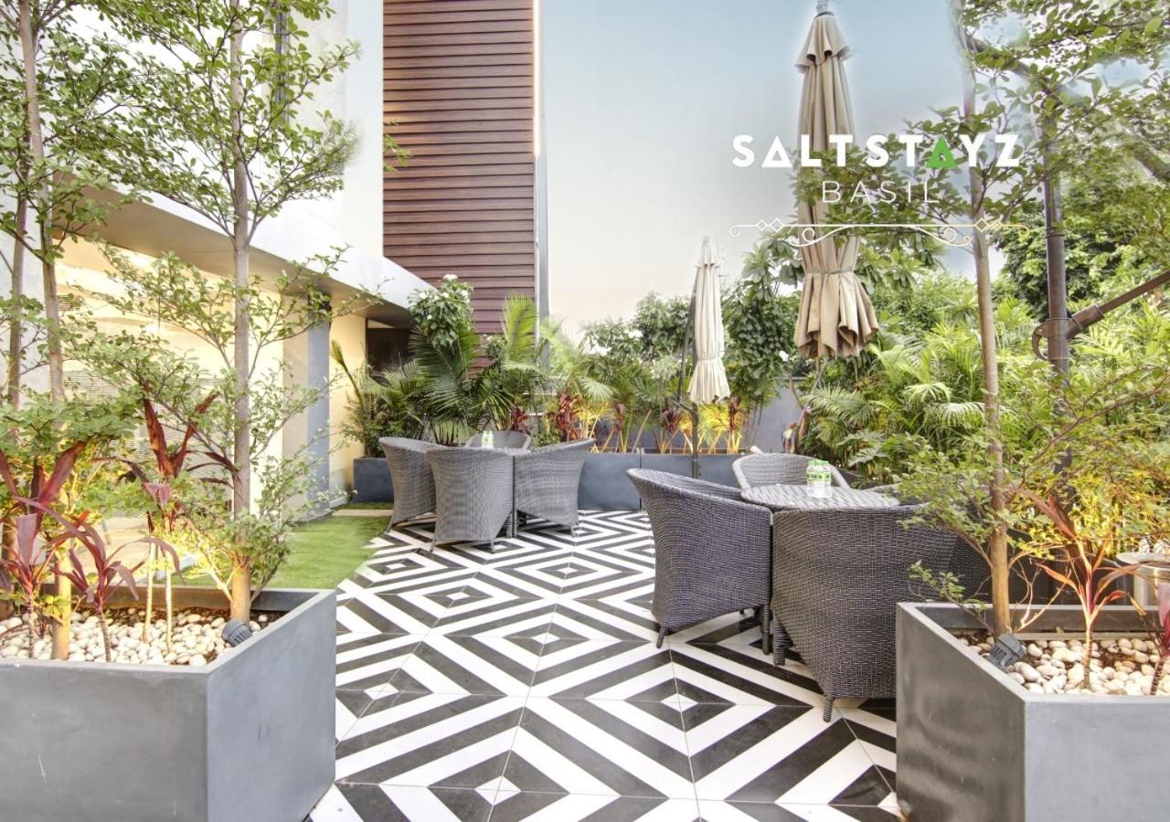 Hotel Saltstayz Basil - Near Golf Course Road & Extension Road 4*