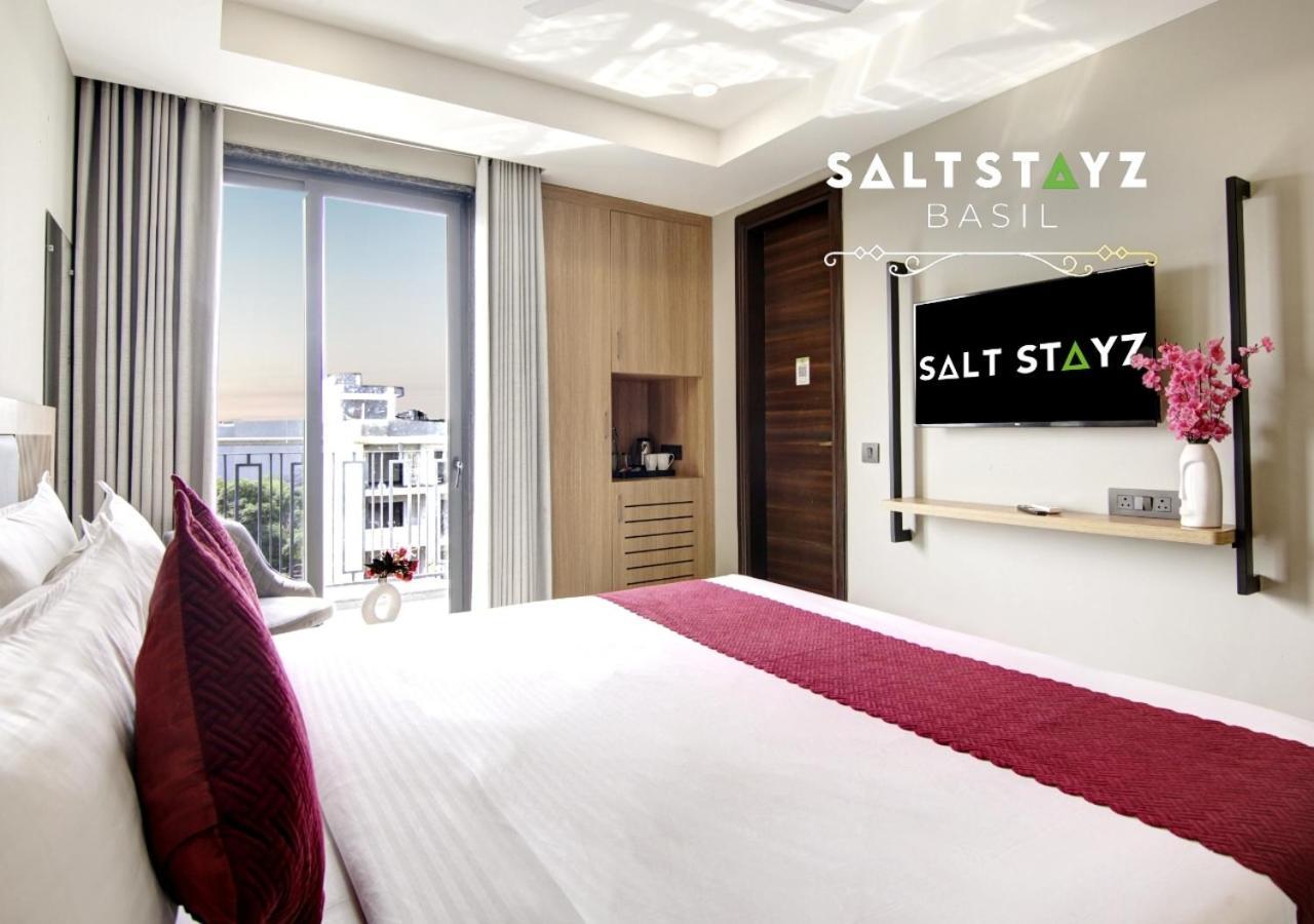 Hotel Saltstayz Basil - Near Golf Course Road & Extension Road Gurgaon